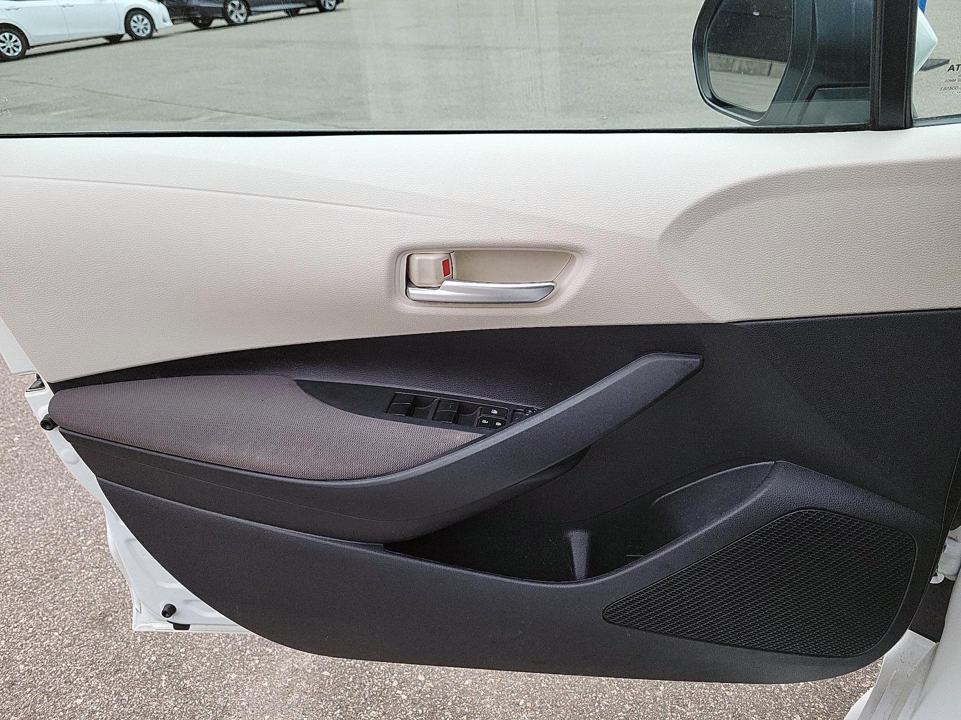 Thumbnail: 2021 Toyota Corolla - 10