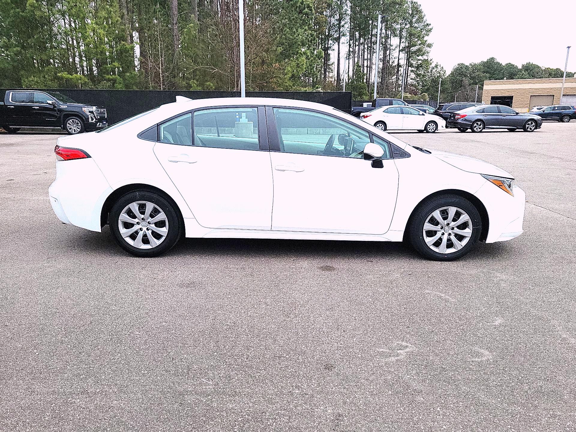 Thumbnail: 2021 Toyota Corolla - 4