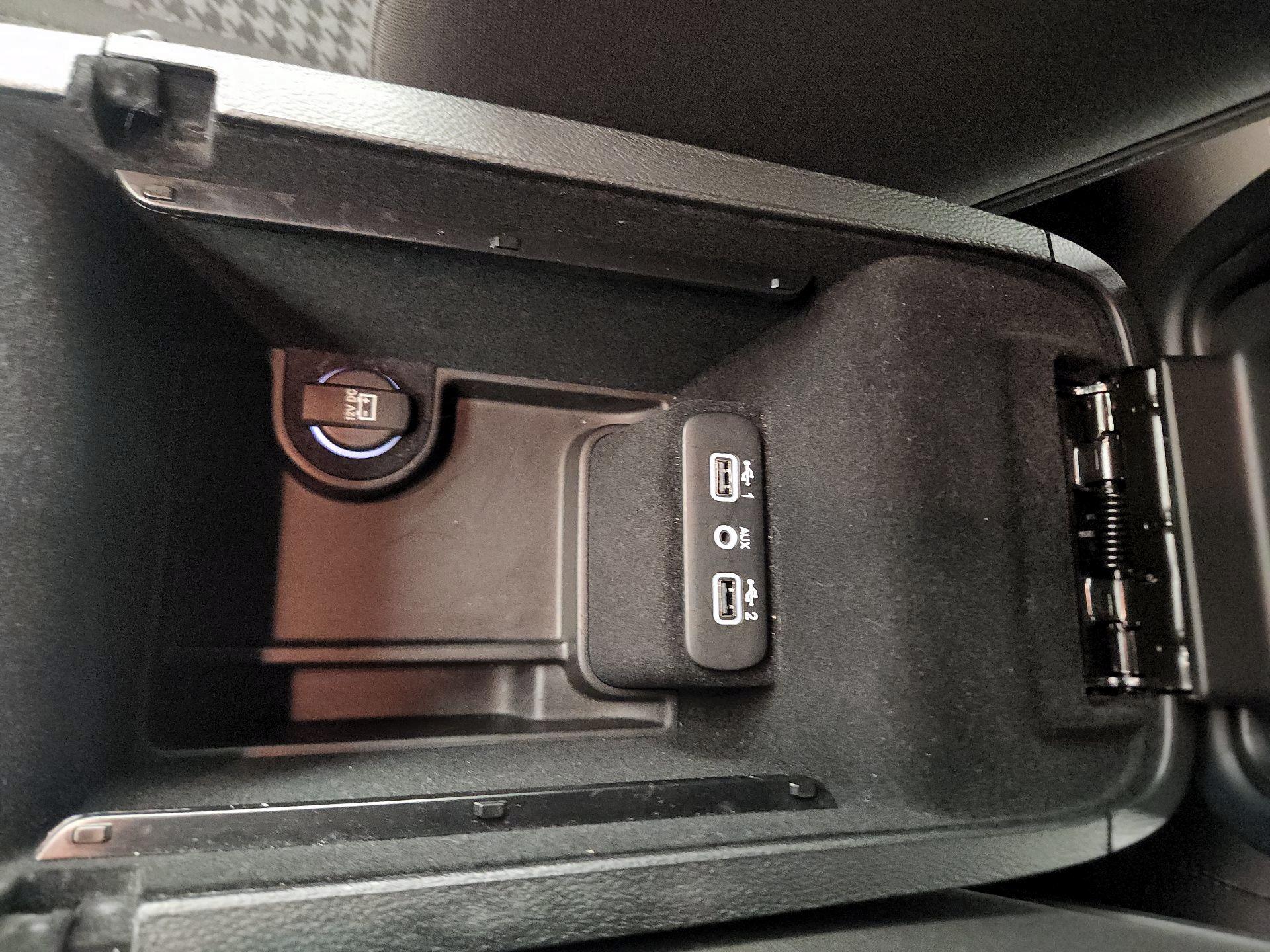 Thumbnail: 2023 Dodge Charger - 18