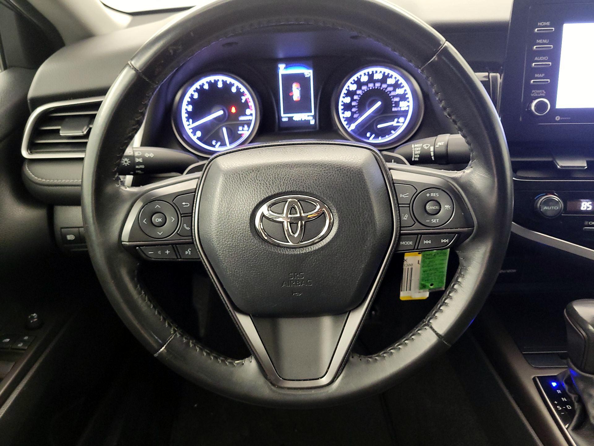 Thumbnail: 2021 Toyota Camry - 10