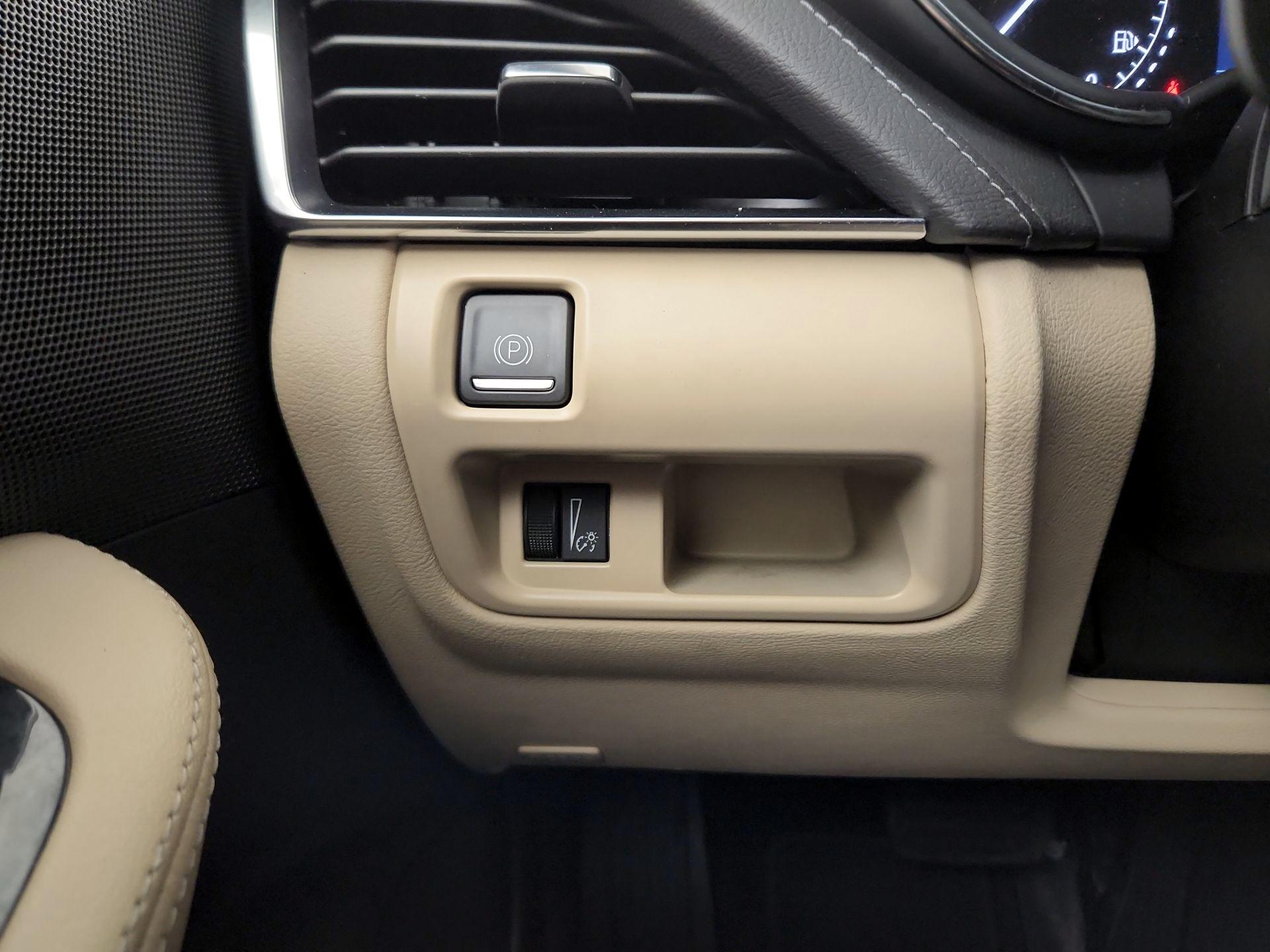 Thumbnail: 2023 Cadillac CT5 - 11