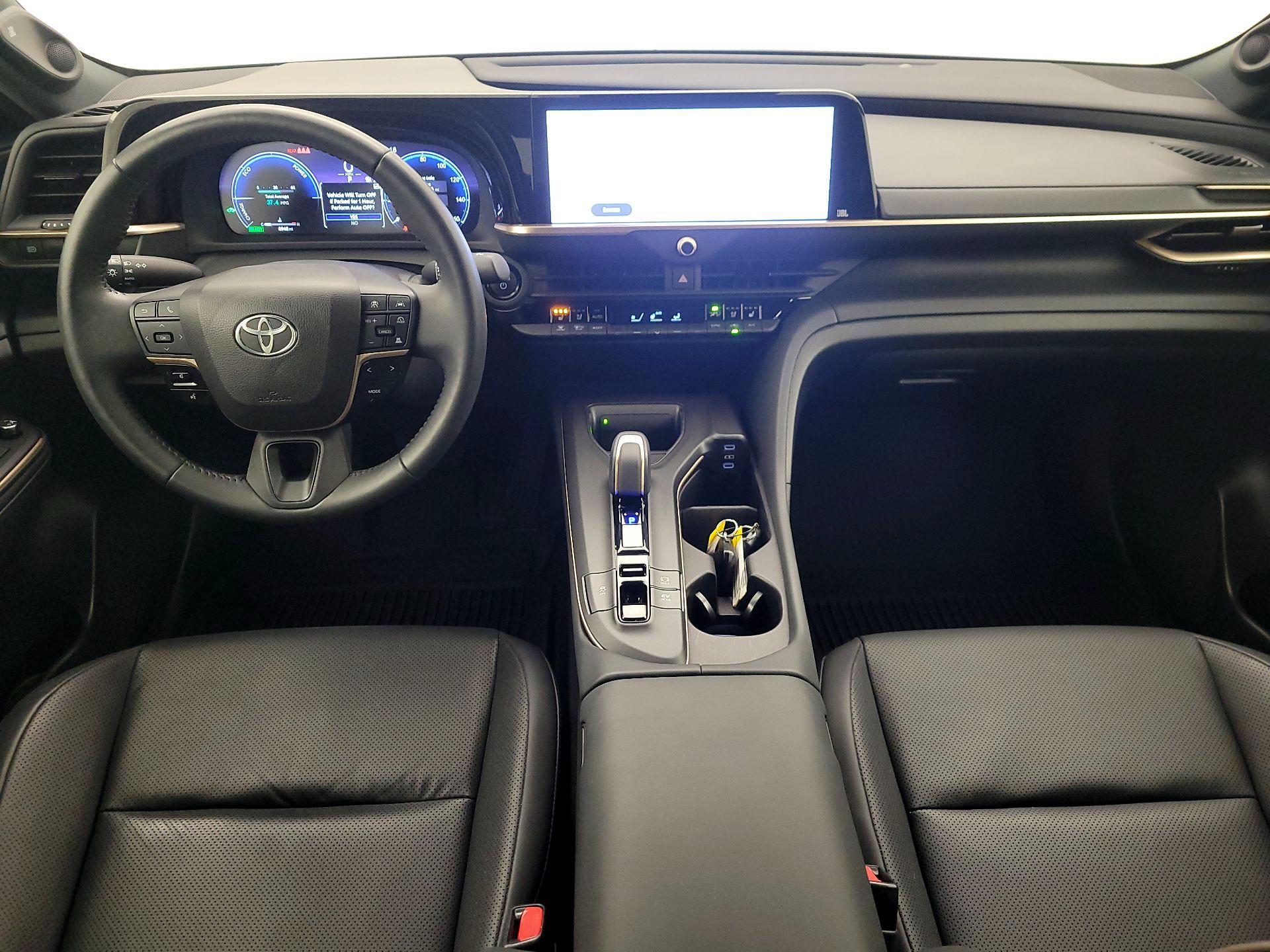 Thumbnail: 2023 Toyota Crown - 9