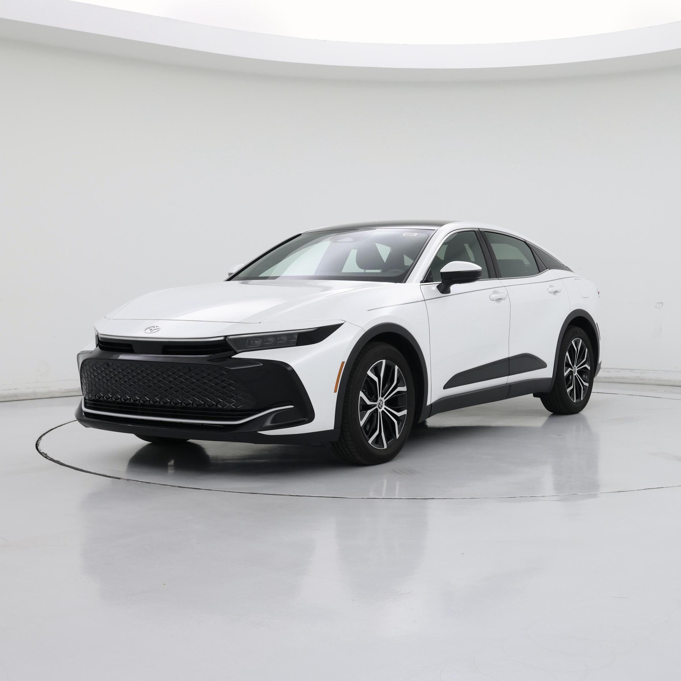 Thumbnail: 2023 Toyota Crown - 4