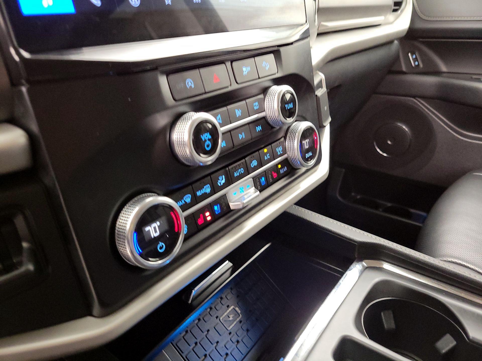 Thumbnail: 2024 Ford Expedition - 16