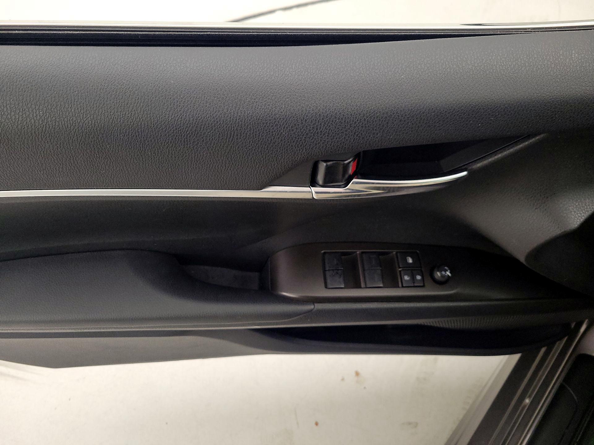 Thumbnail: 2024 Toyota Camry - 12