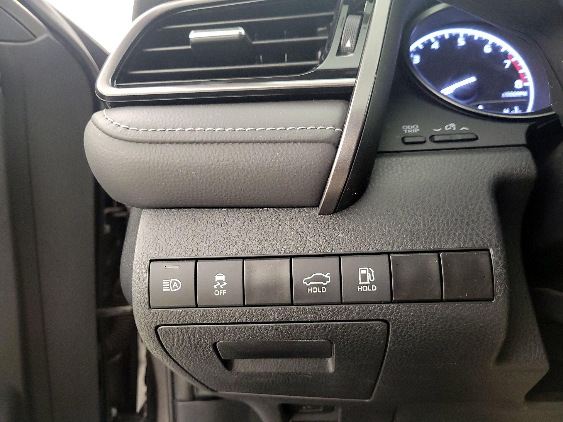 Thumbnail: 2024 Toyota Camry - 13