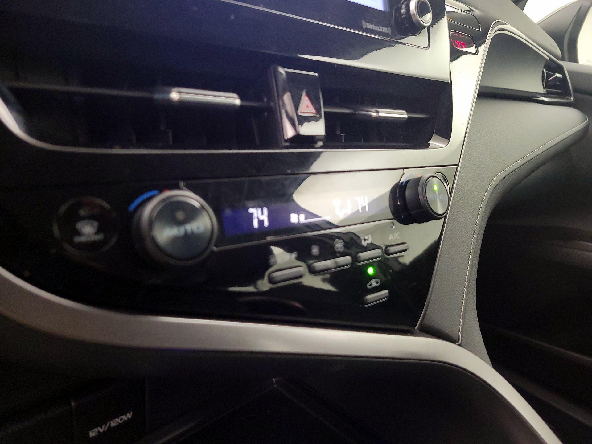 Thumbnail: 2024 Toyota Camry - 16