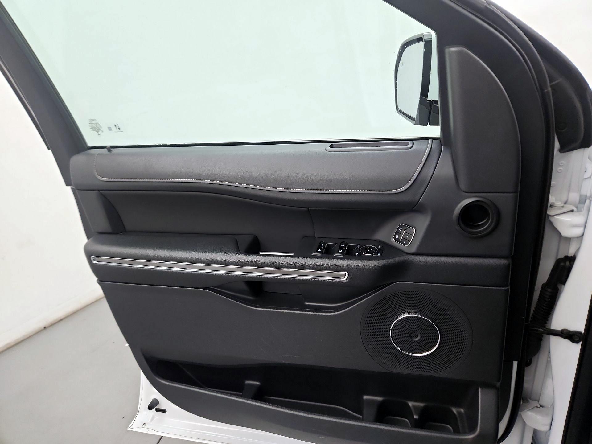 Thumbnail: 2024 Ford Expedition - 10