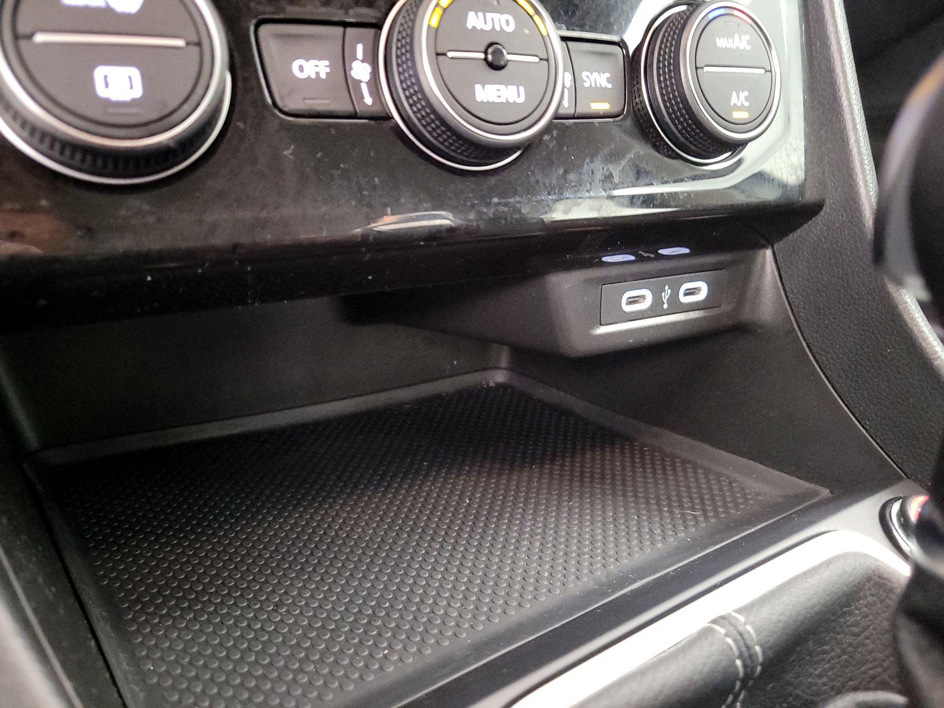 Thumbnail: 2024 Volkswagen Jetta - 17