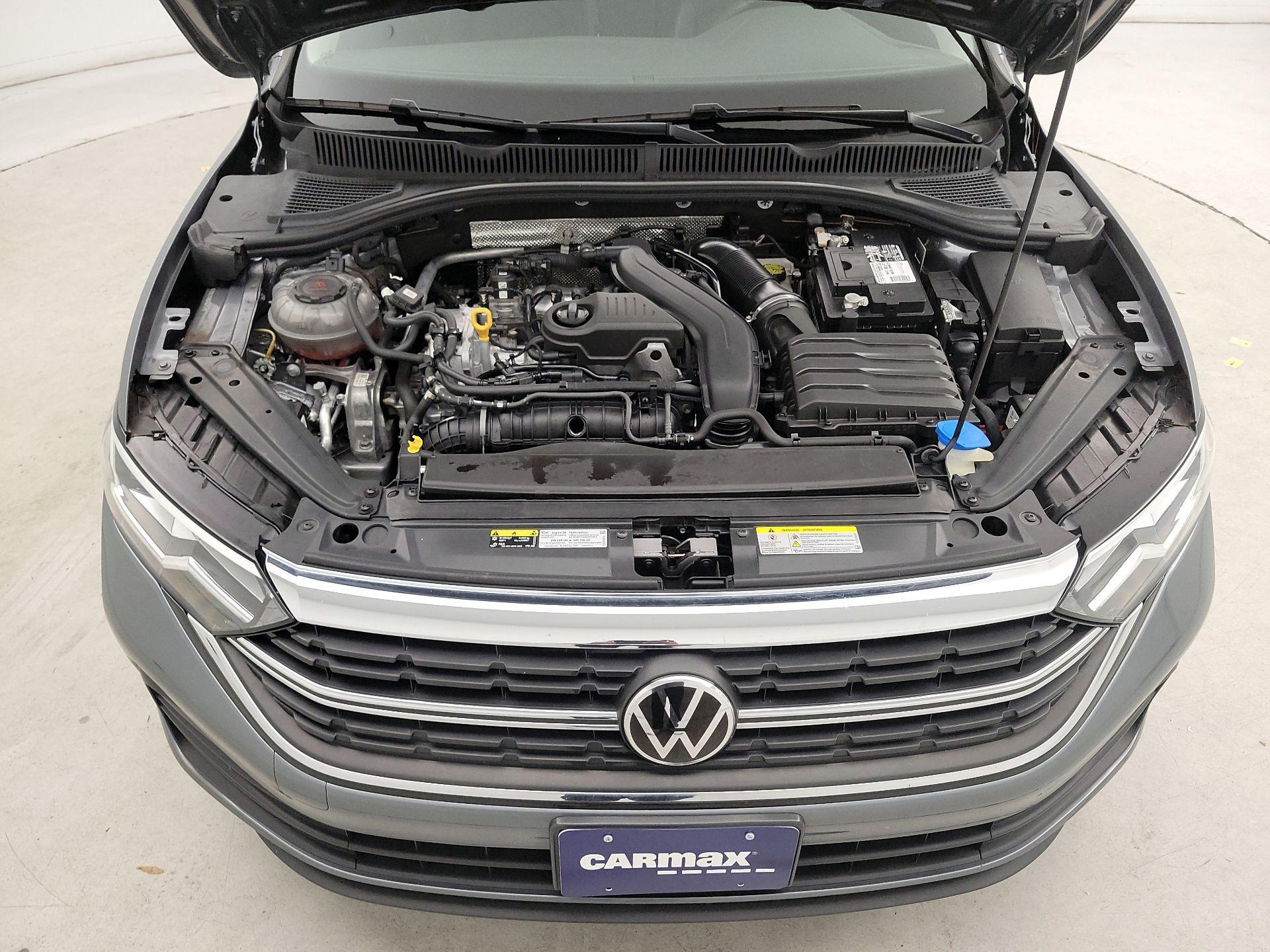 Thumbnail: 2024 Volkswagen Jetta - 20