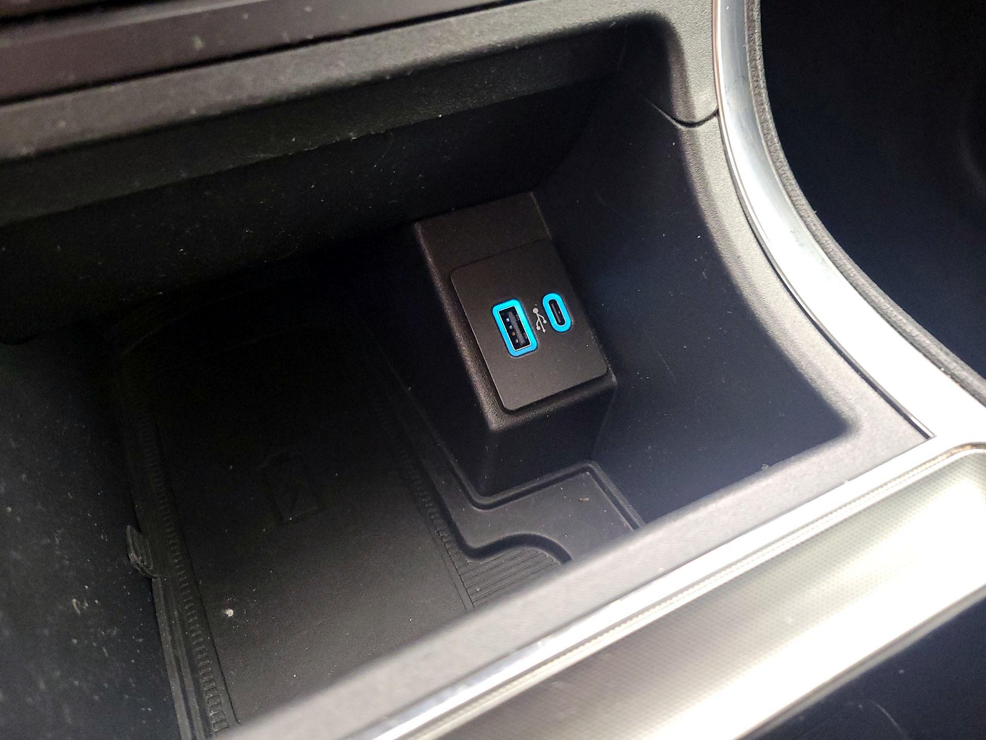 Thumbnail: 2024 Ford Edge - 18