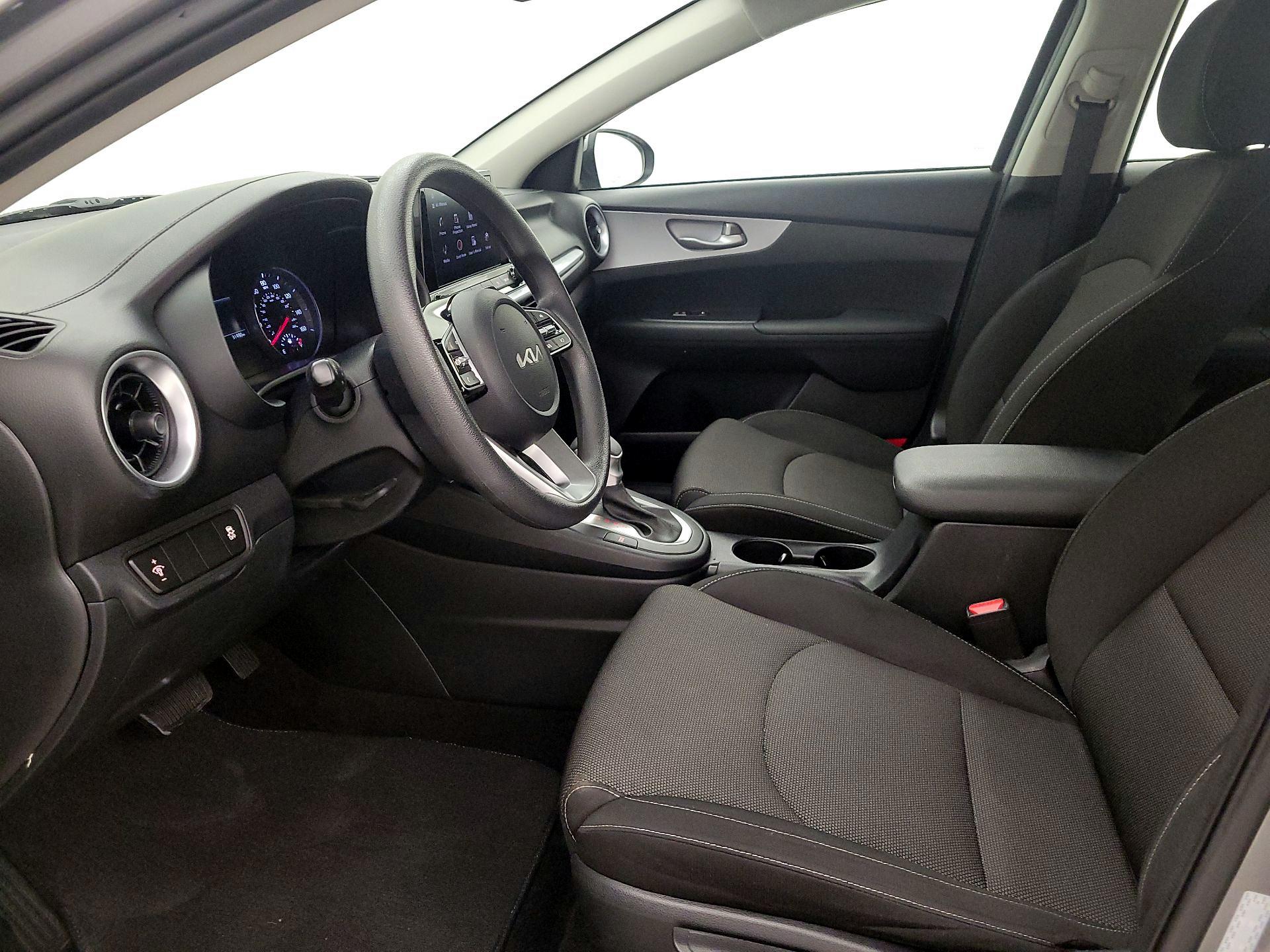 Thumbnail: 2024 Kia Forte - 11