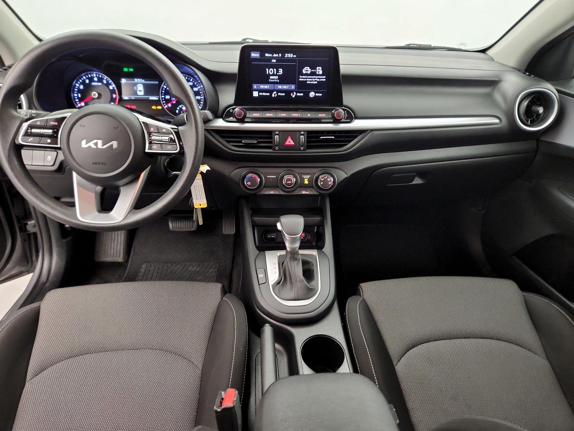 Thumbnail: 2024 Kia Forte - 9