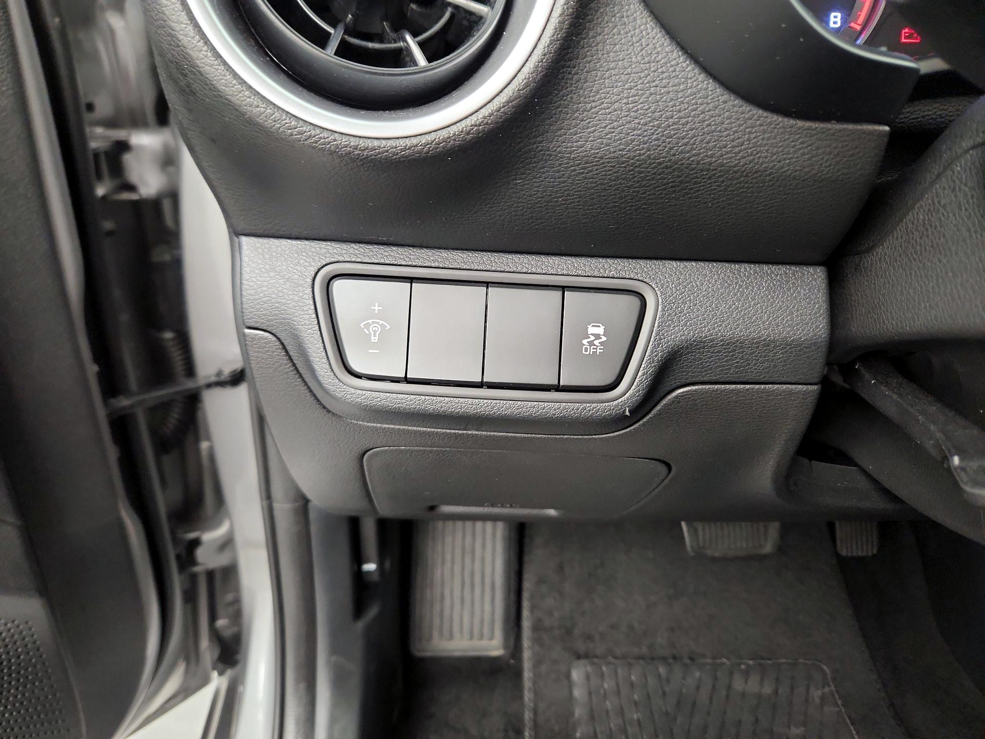 Thumbnail: 2024 Kia Forte - 13