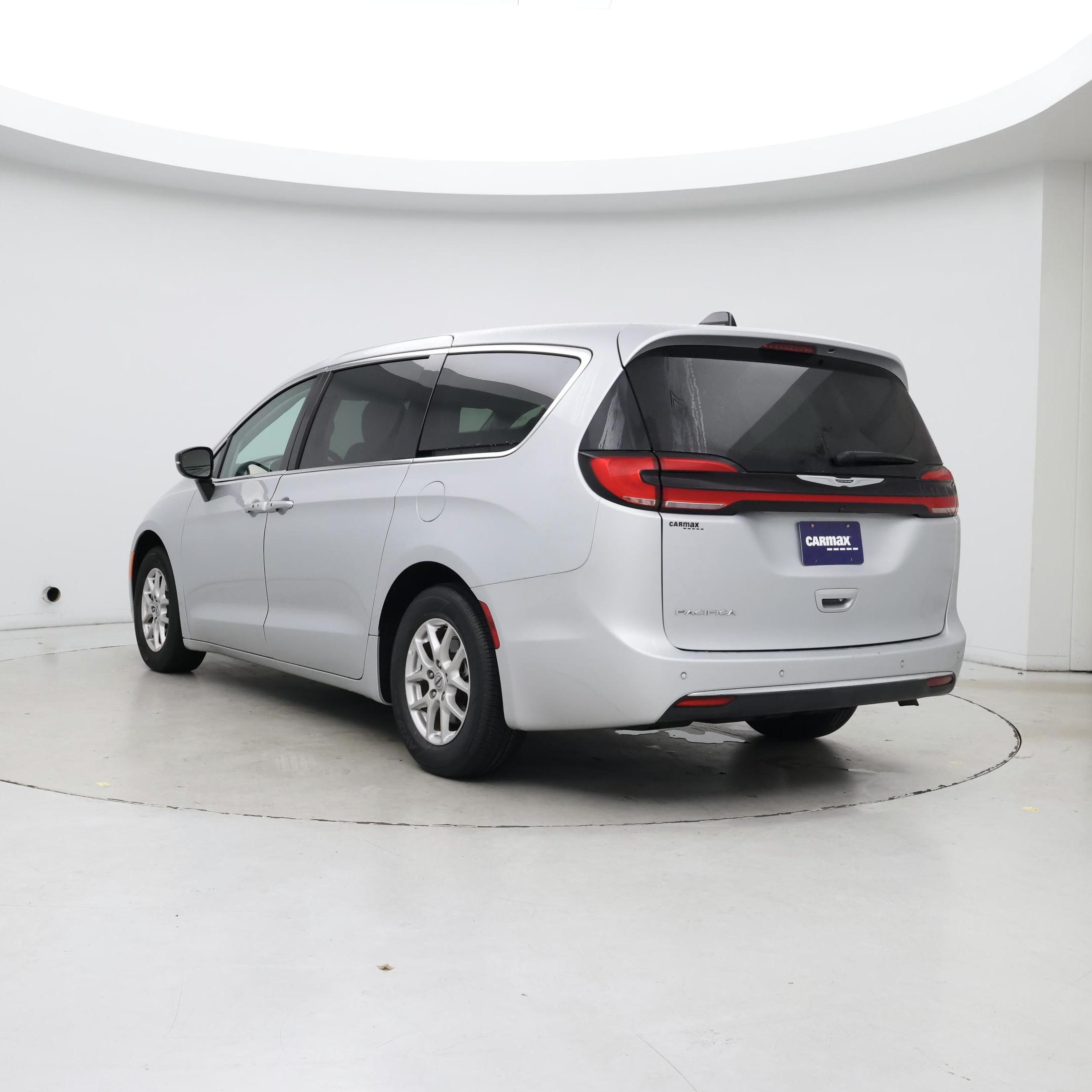 Thumbnail: 2024 Chrysler Pacifica - 2