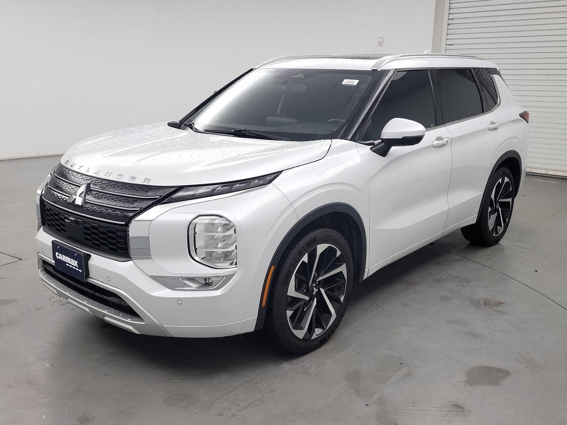 Thumbnail: 2022 Mitsubishi Outlander - 3