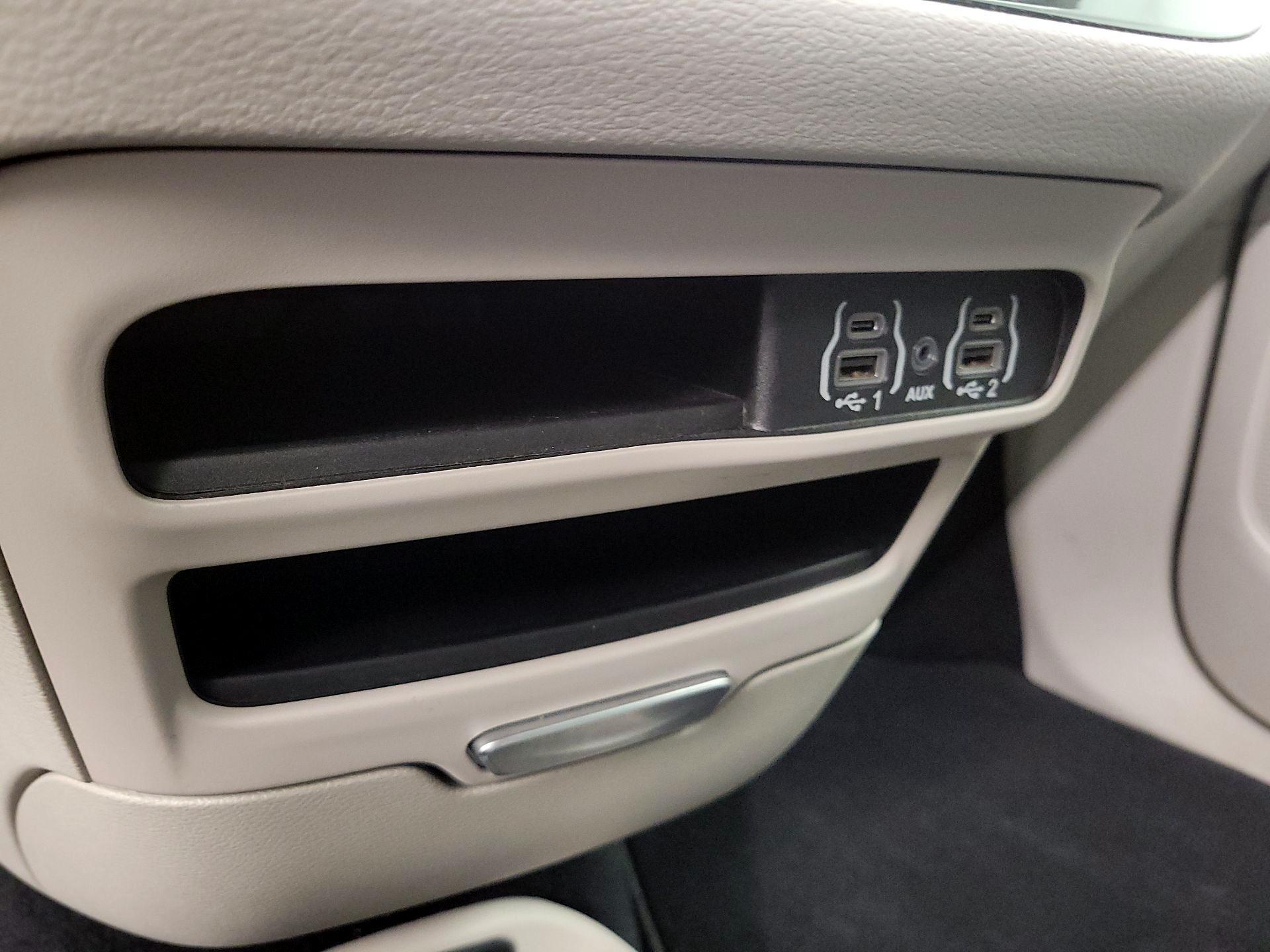 Thumbnail: 2024 Chrysler Pacifica - 18