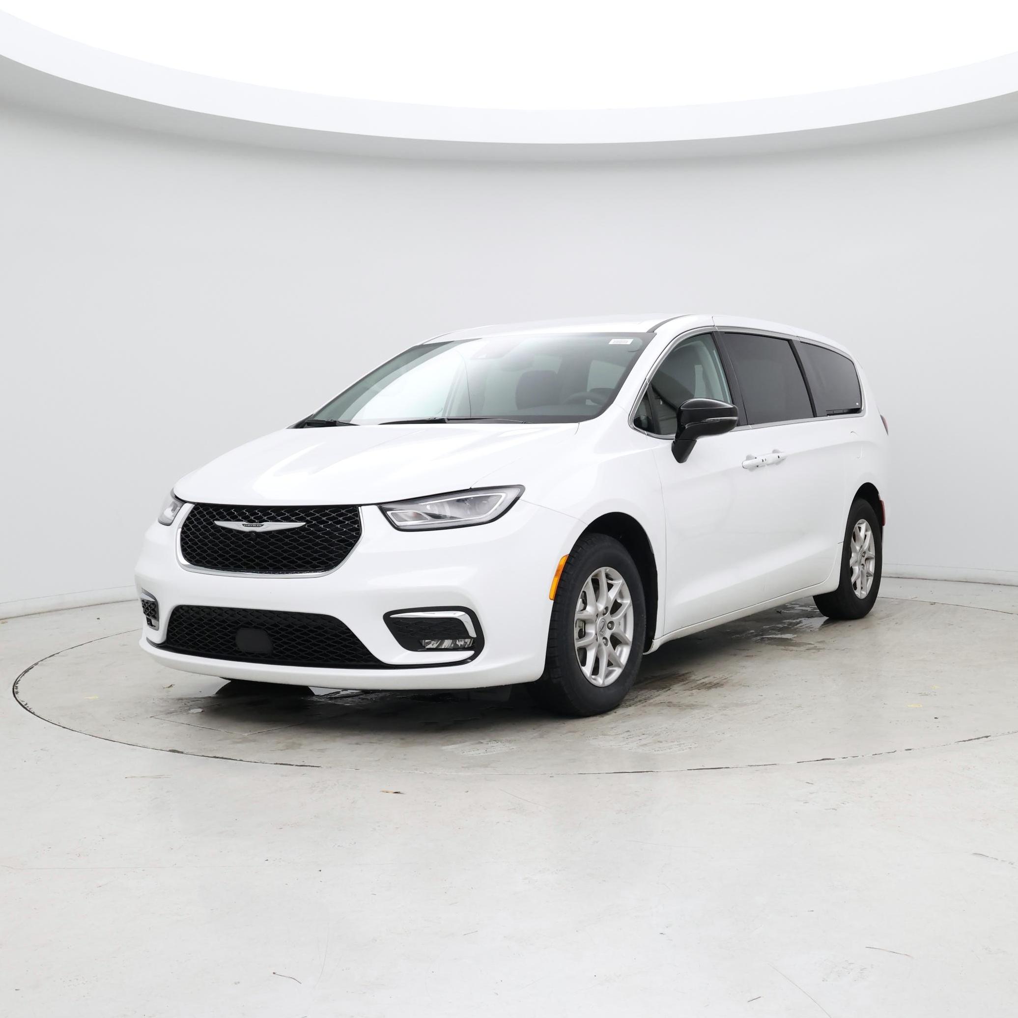 Thumbnail: 2024 Chrysler Pacifica - 4