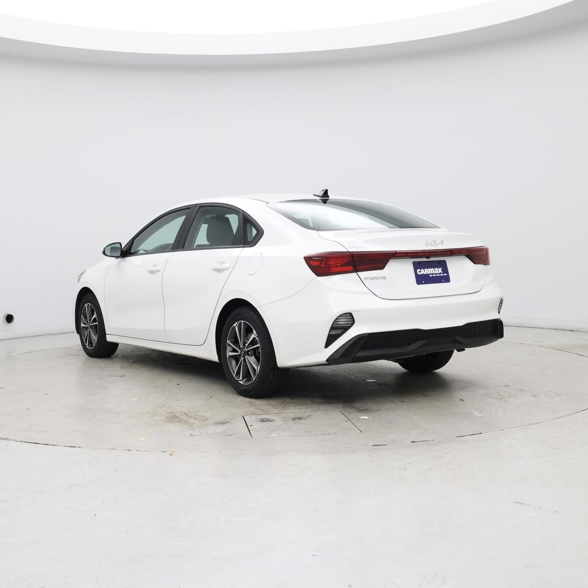 Thumbnail: 2024 Kia Forte - 2