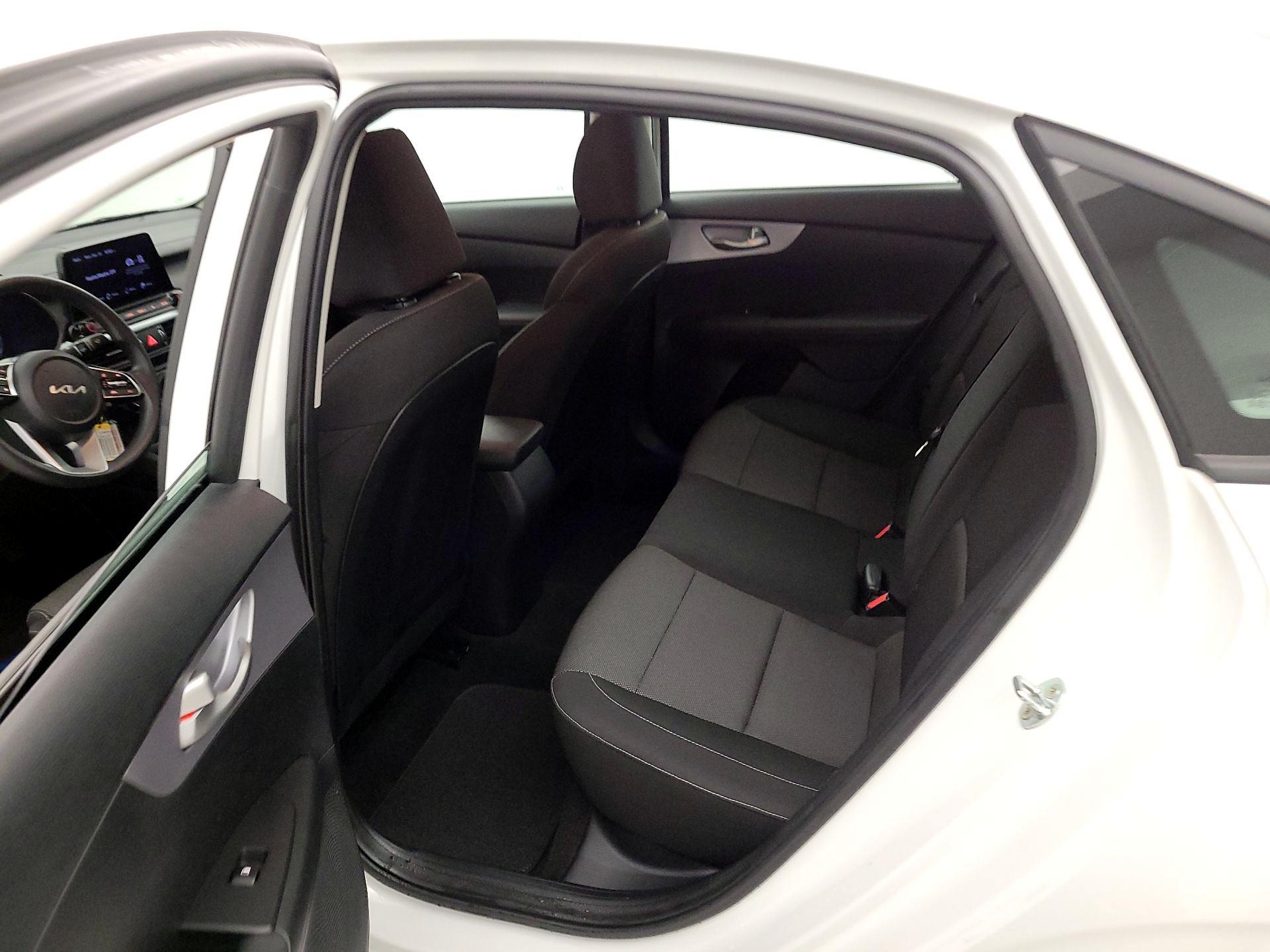 Thumbnail: 2024 Kia Forte - 19