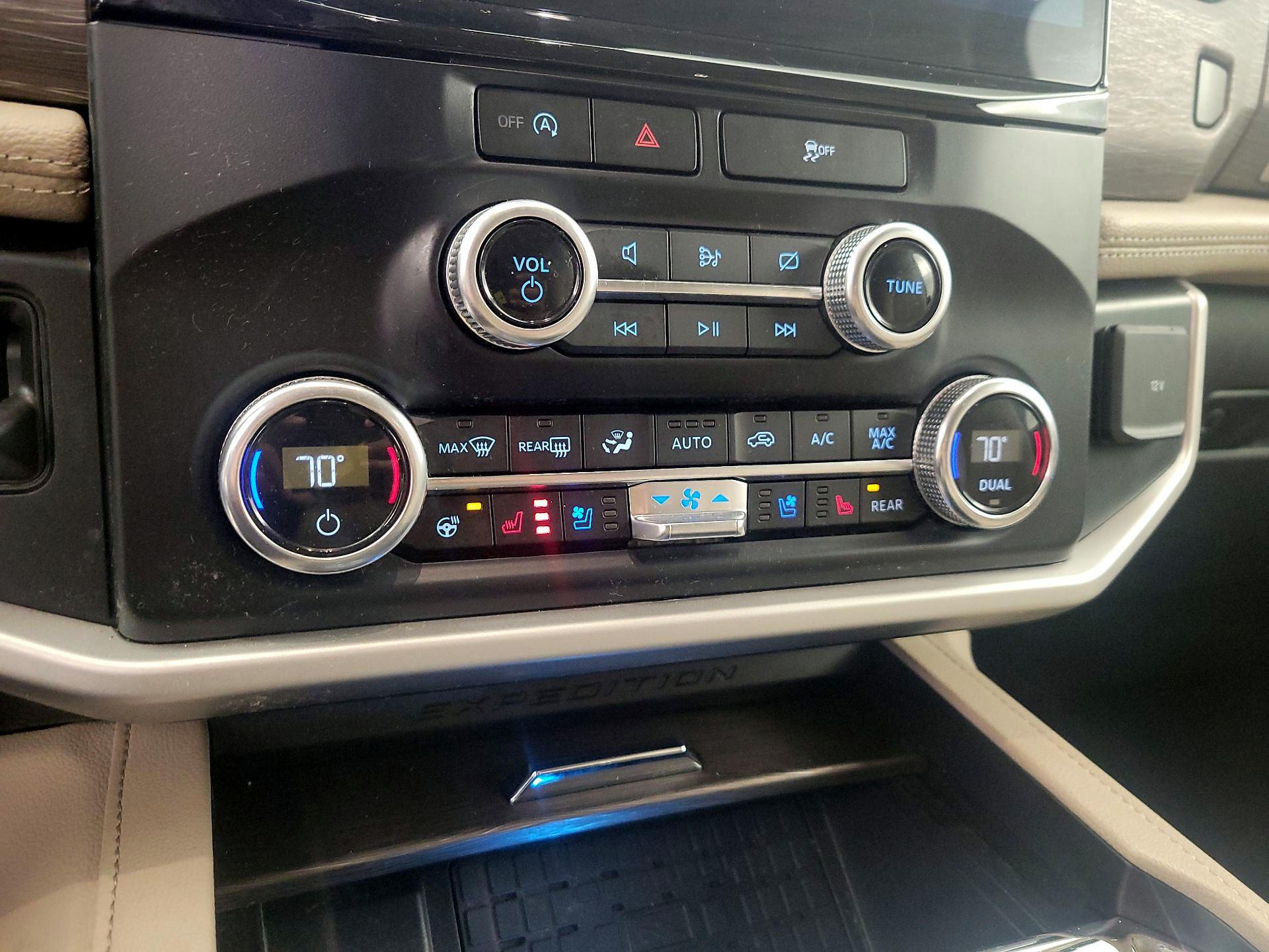 Thumbnail: 2024 Ford Expedition MAX - 17