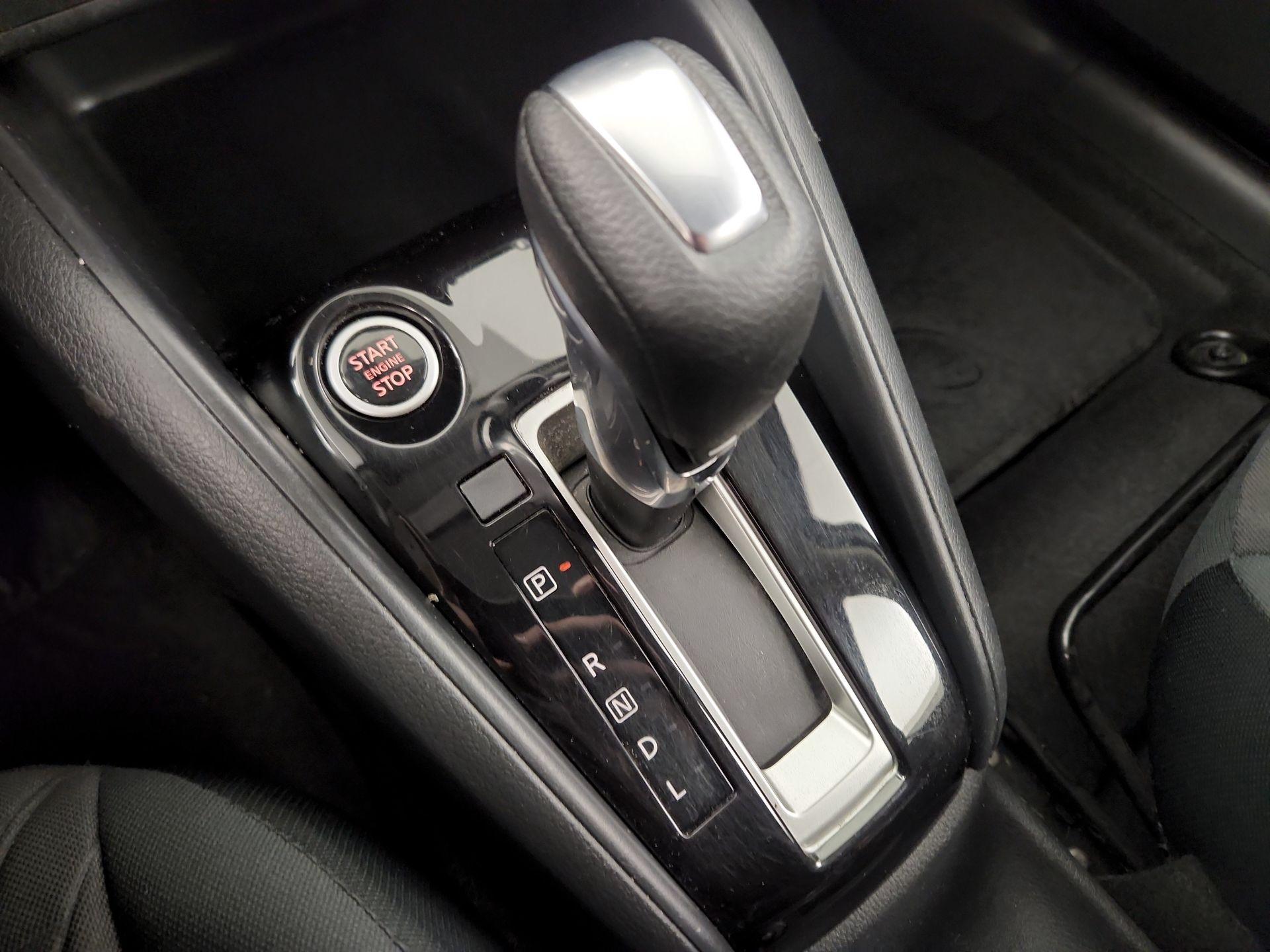 Thumbnail: 2021 Nissan Kicks - 15