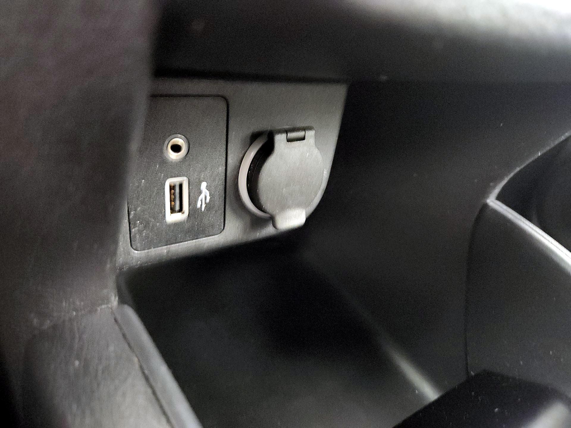 Thumbnail: 2021 Nissan Kicks - 16