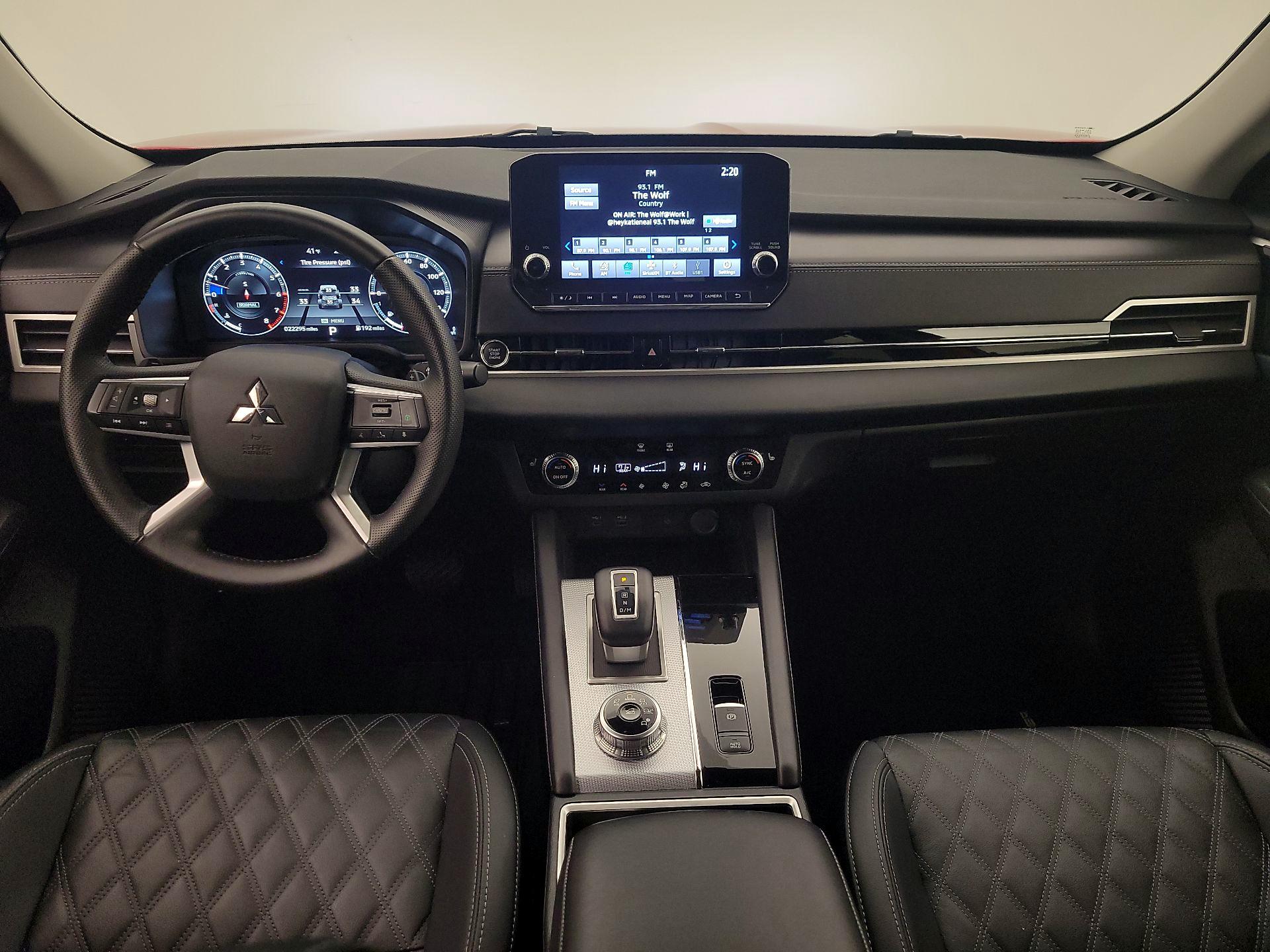 Thumbnail: 2024 Mitsubishi Outlander - 9