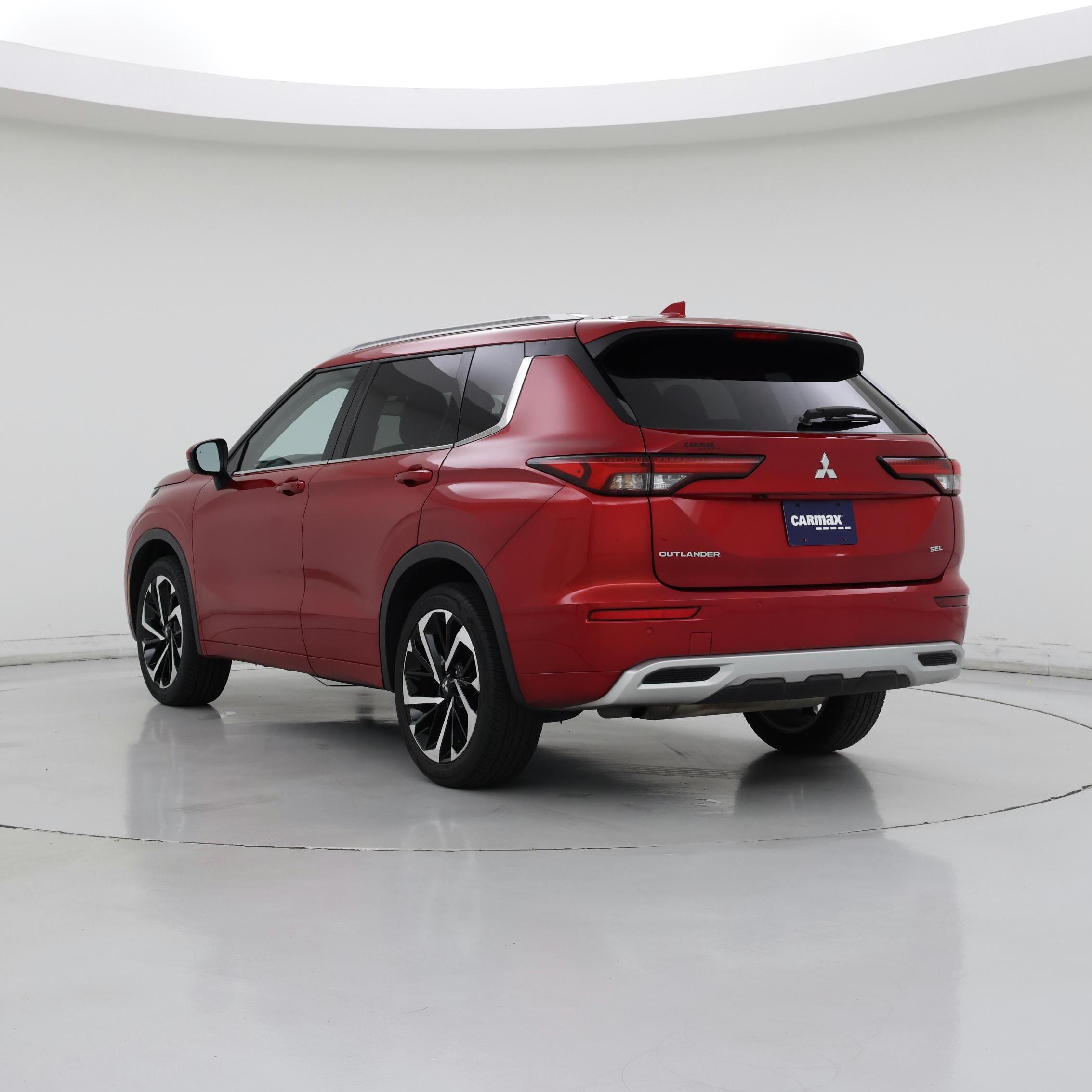 Thumbnail: 2024 Mitsubishi Outlander - 2