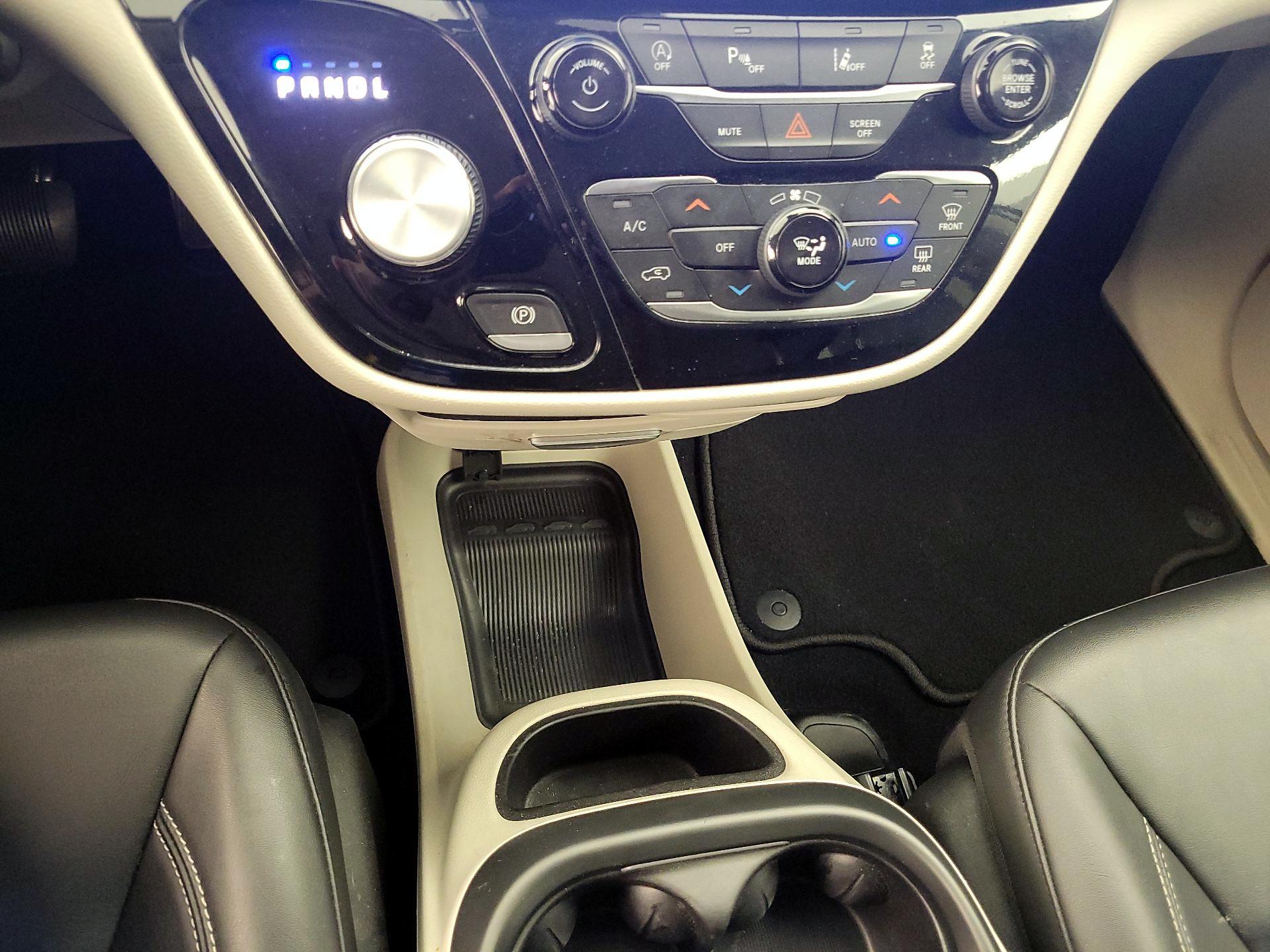 Thumbnail: 2024 Chrysler Pacifica - 17