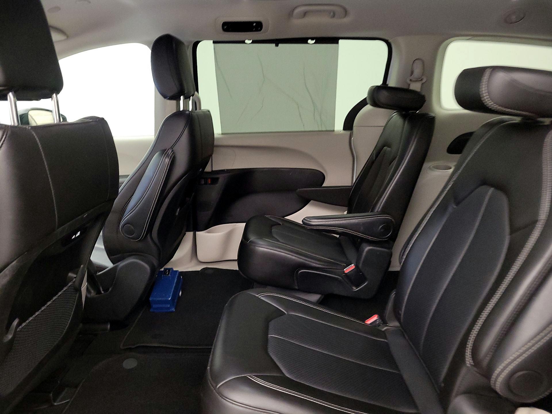 Thumbnail: 2024 Chrysler Pacifica - 19