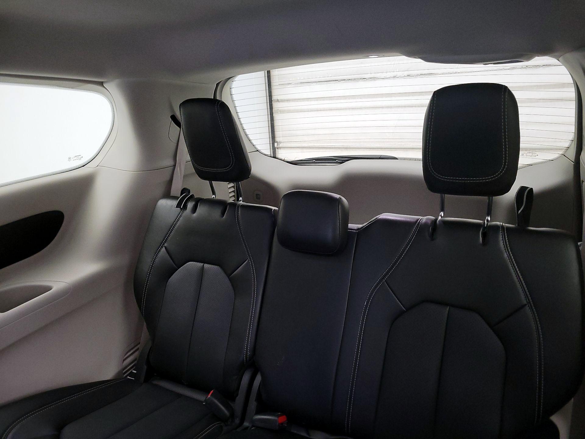 Thumbnail: 2024 Chrysler Pacifica - 20