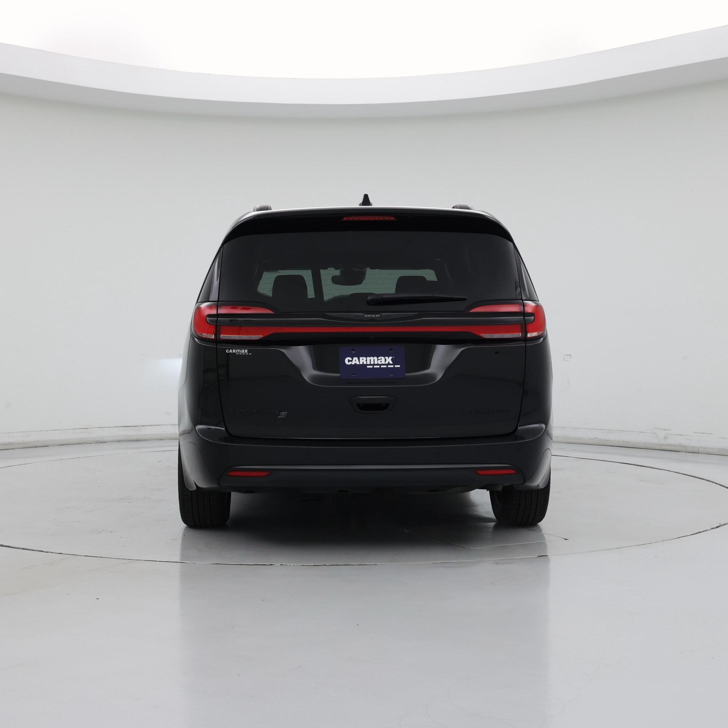 Thumbnail: 2025 Chrysler Pacifica - 6