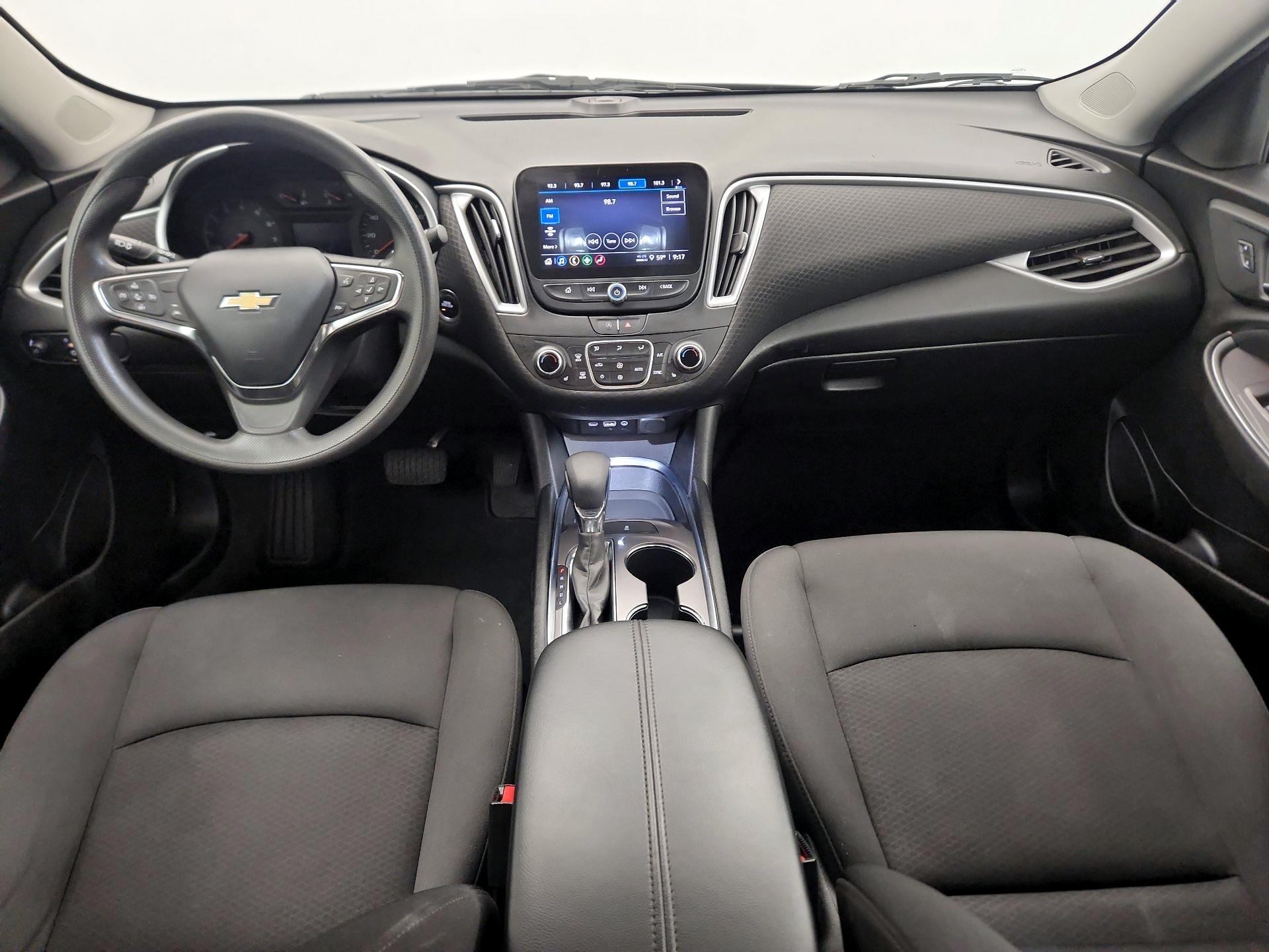 Thumbnail: 2023 Chevrolet Malibu - 9