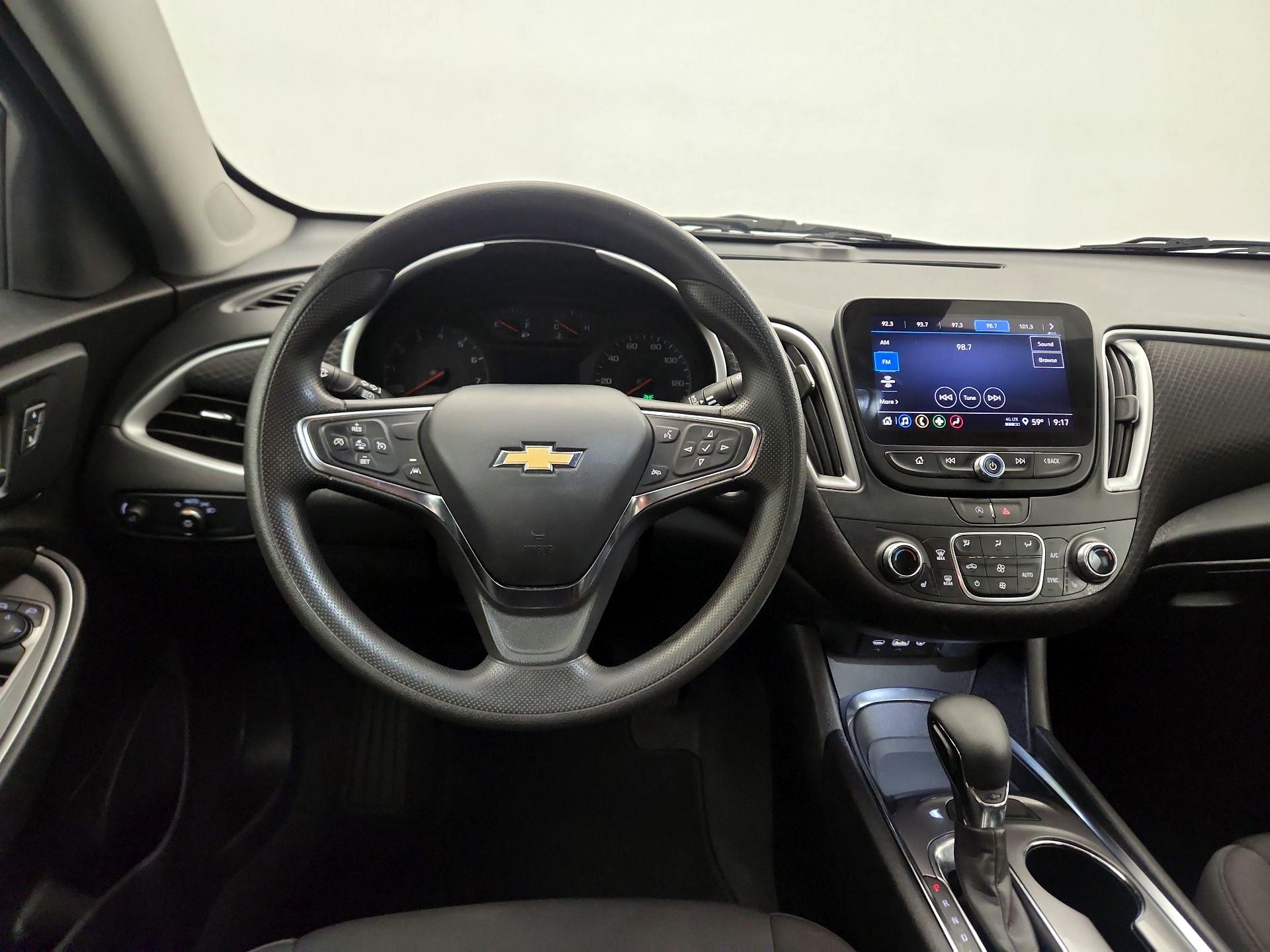 Thumbnail: 2023 Chevrolet Malibu - 10