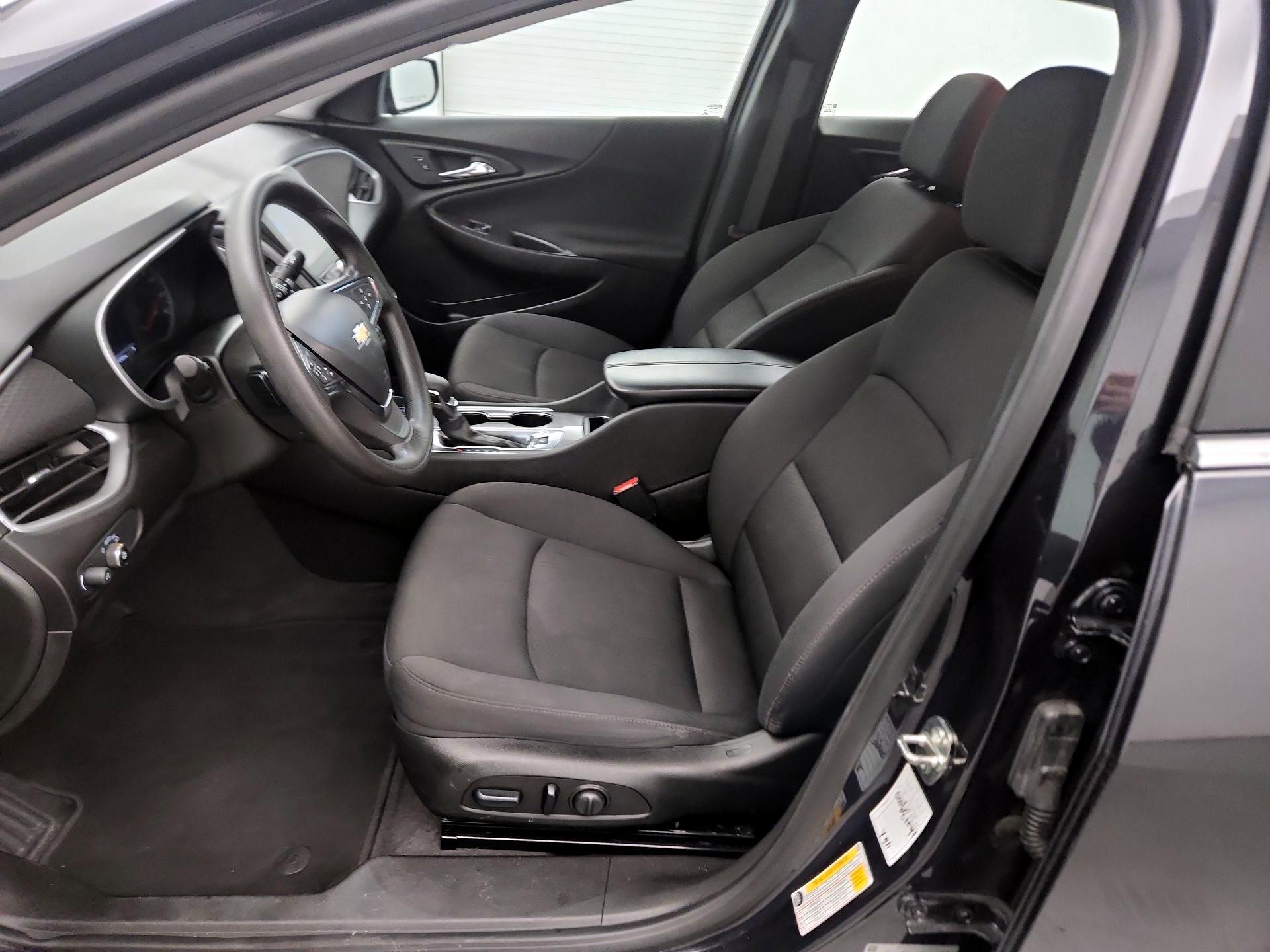 Thumbnail: 2023 Chevrolet Malibu - 11