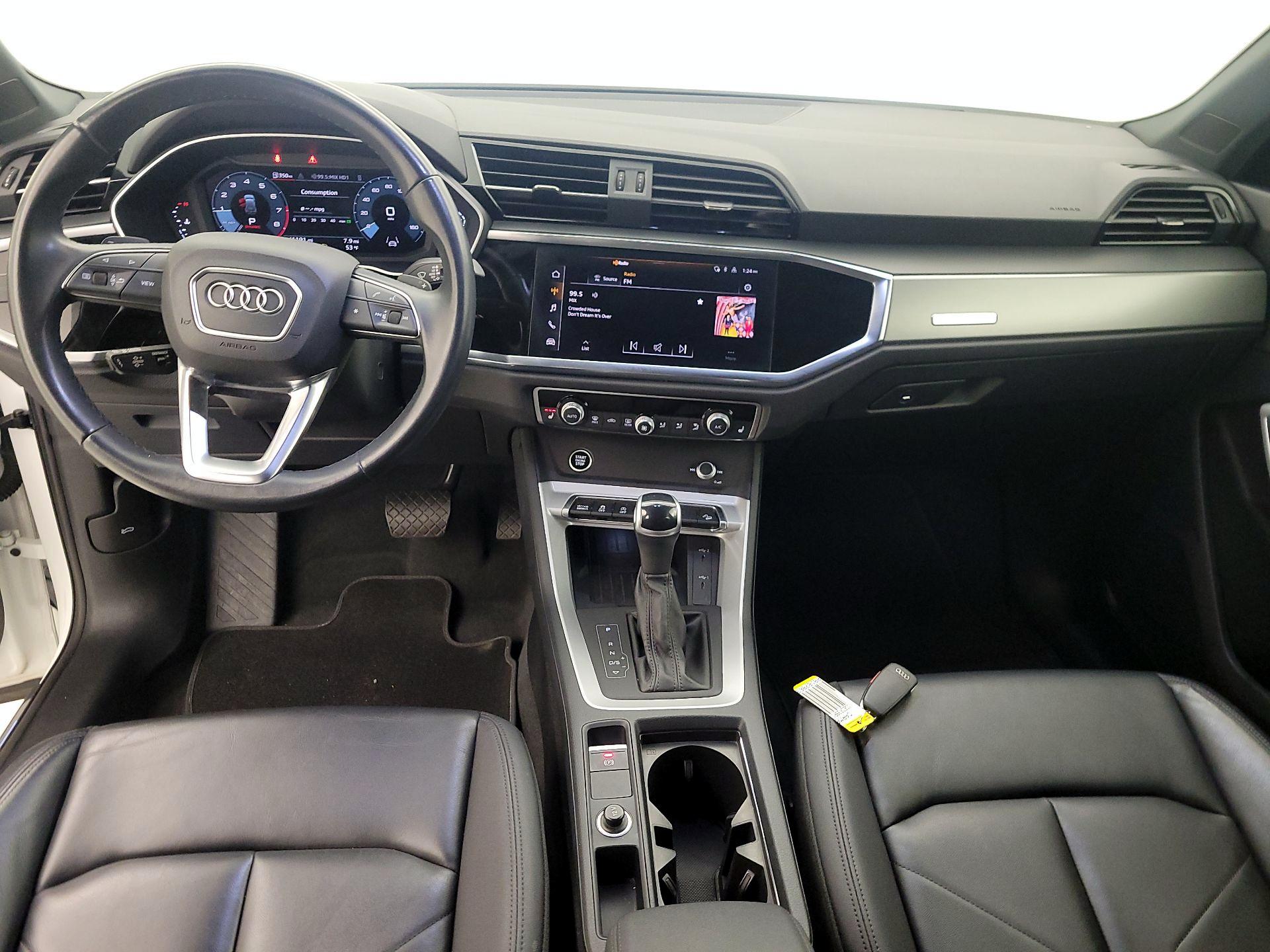 Thumbnail: 2024 Audi Q3 - 9