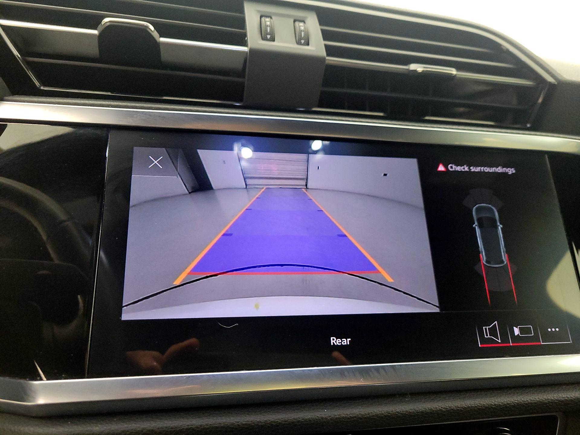 Thumbnail: 2024 Audi Q3 - 14