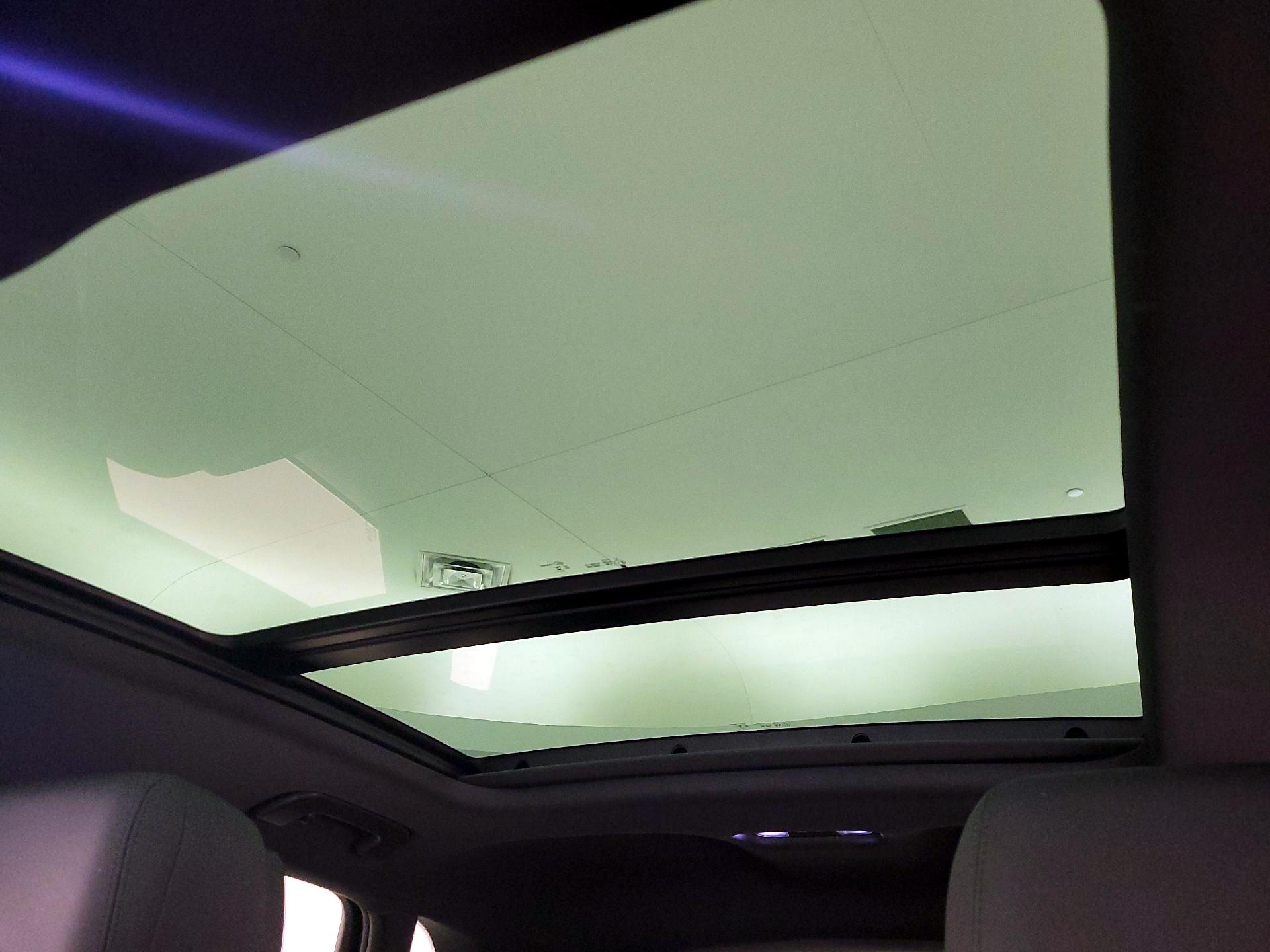 Thumbnail: 2024 Audi Q3 - 19