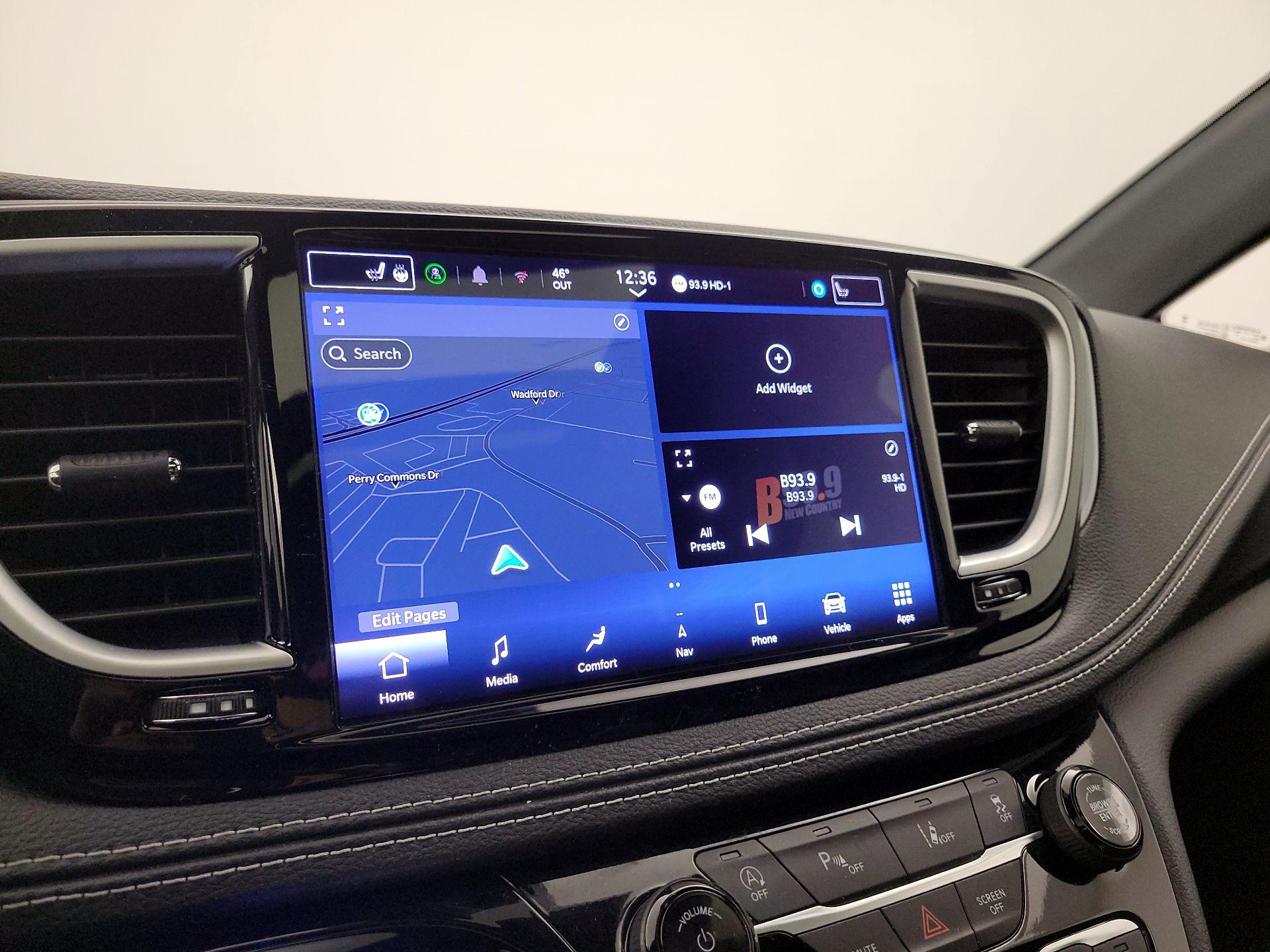 Thumbnail: 2025 Chrysler Pacifica - 15