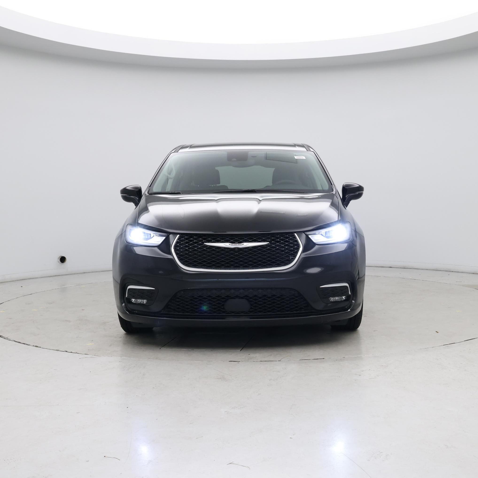 Thumbnail: 2024 Chrysler Pacifica - 5