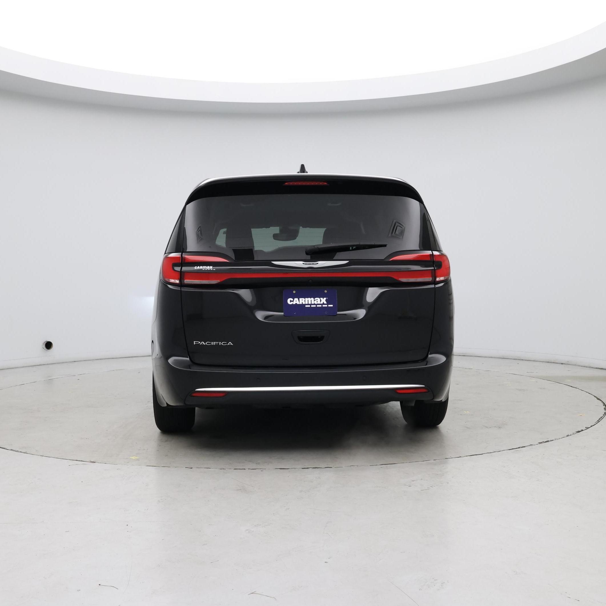 Thumbnail: 2024 Chrysler Pacifica - 6