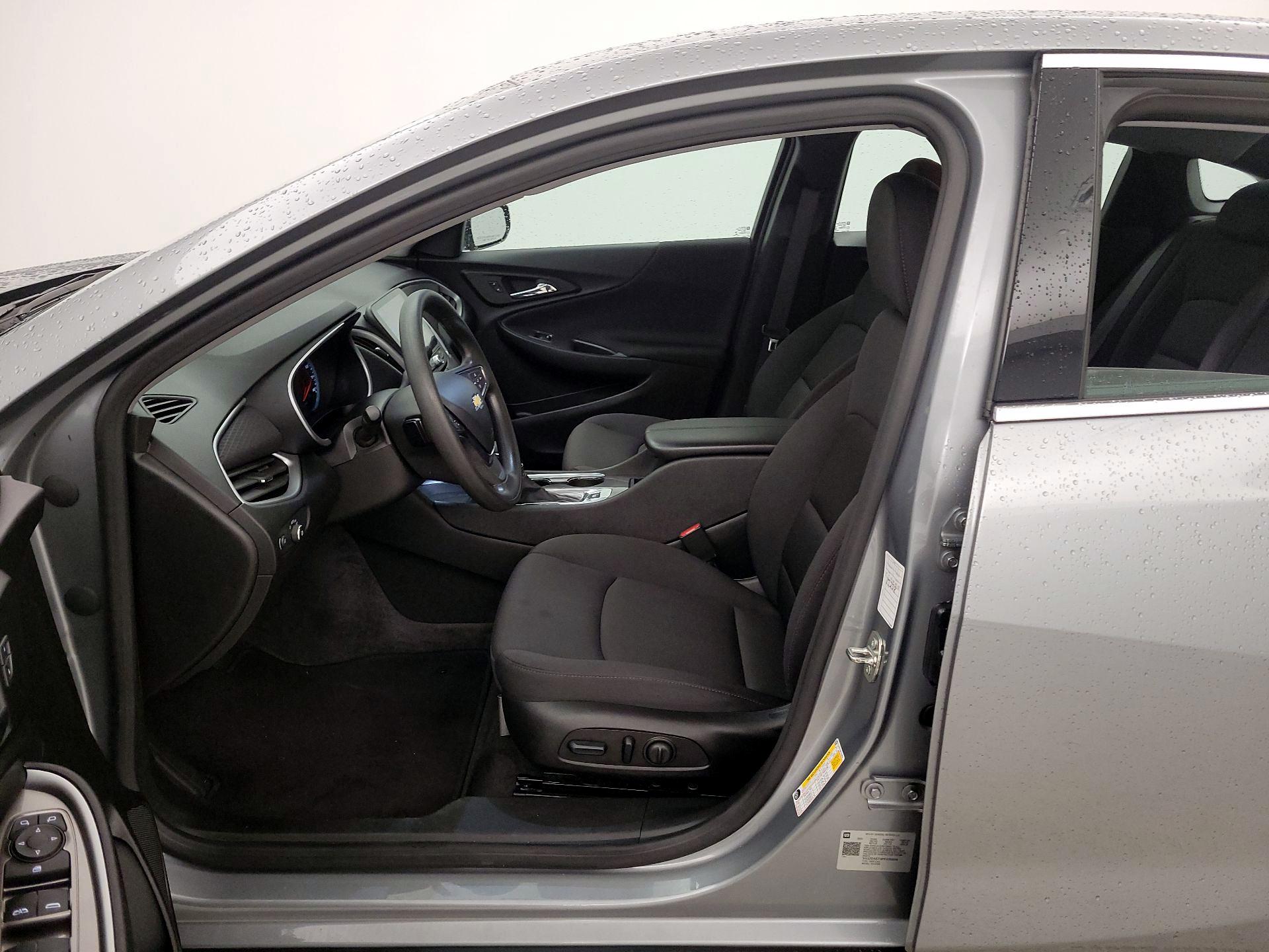 Thumbnail: 2023 Chevrolet Malibu - 11