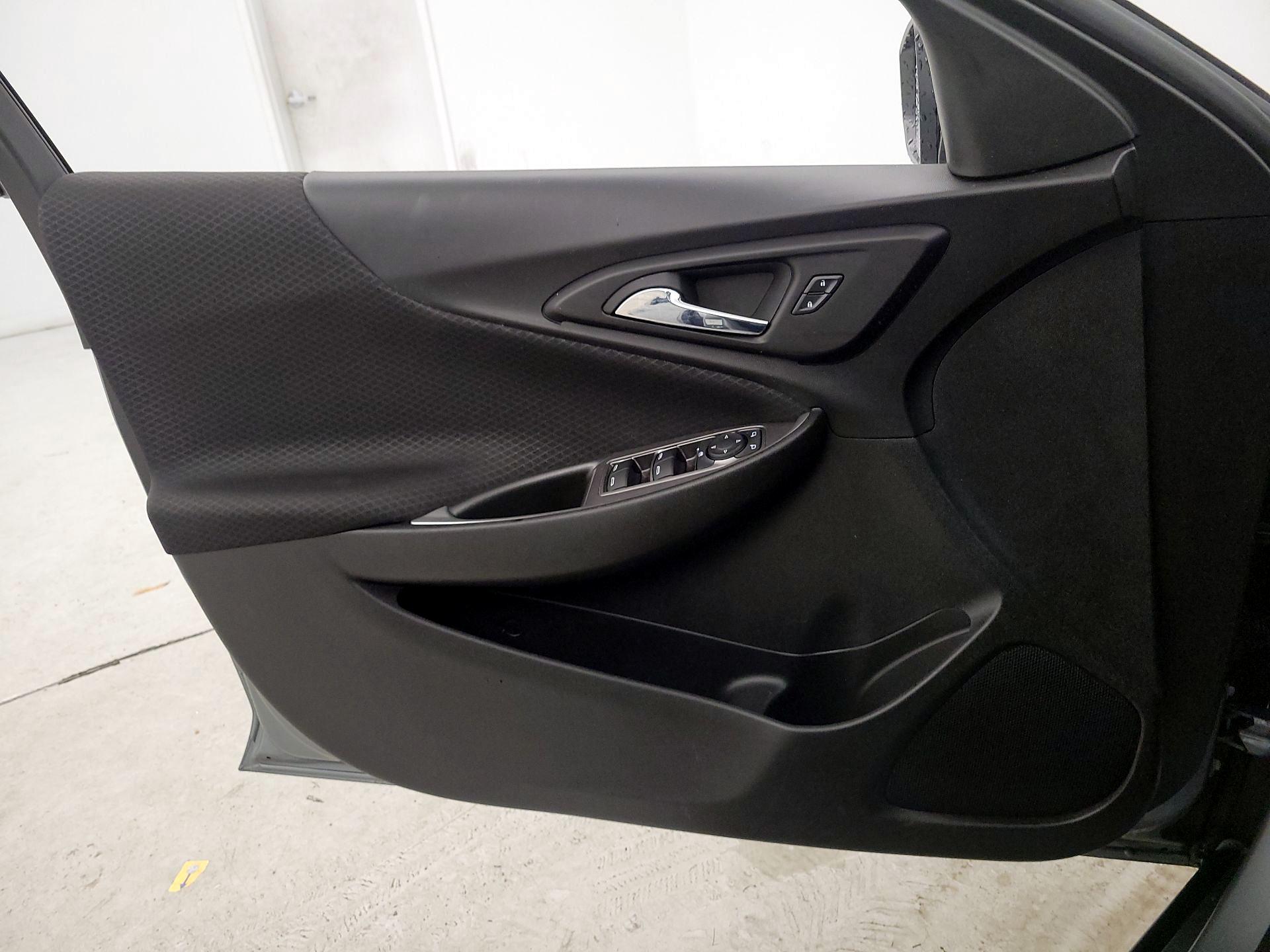 Thumbnail: 2023 Chevrolet Malibu - 12