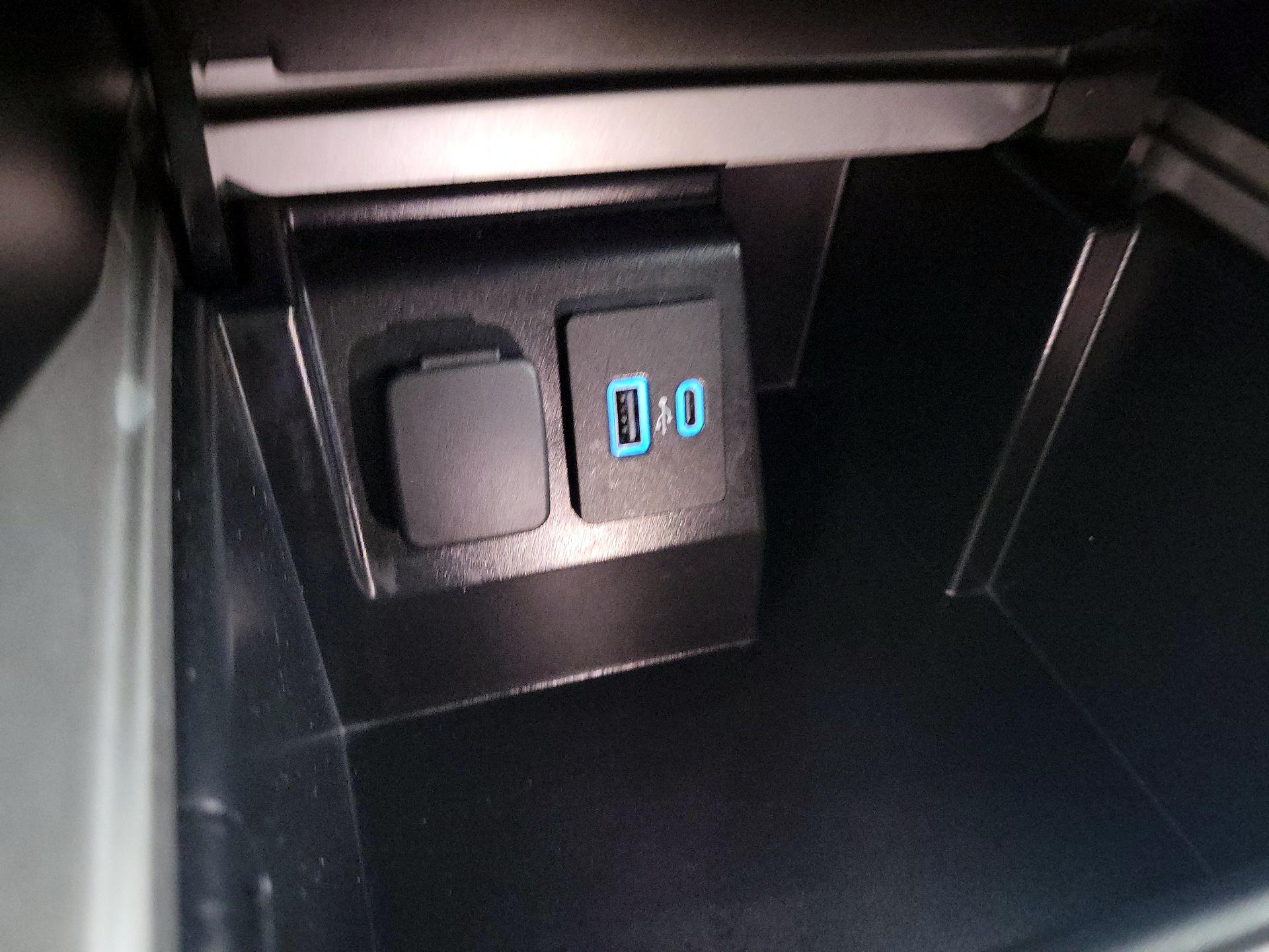 Thumbnail: 2023 Ford Explorer - 17