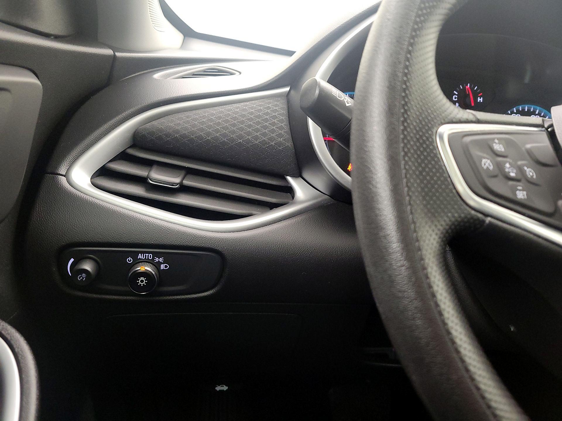 Thumbnail: 2024 Chevrolet Malibu - 13