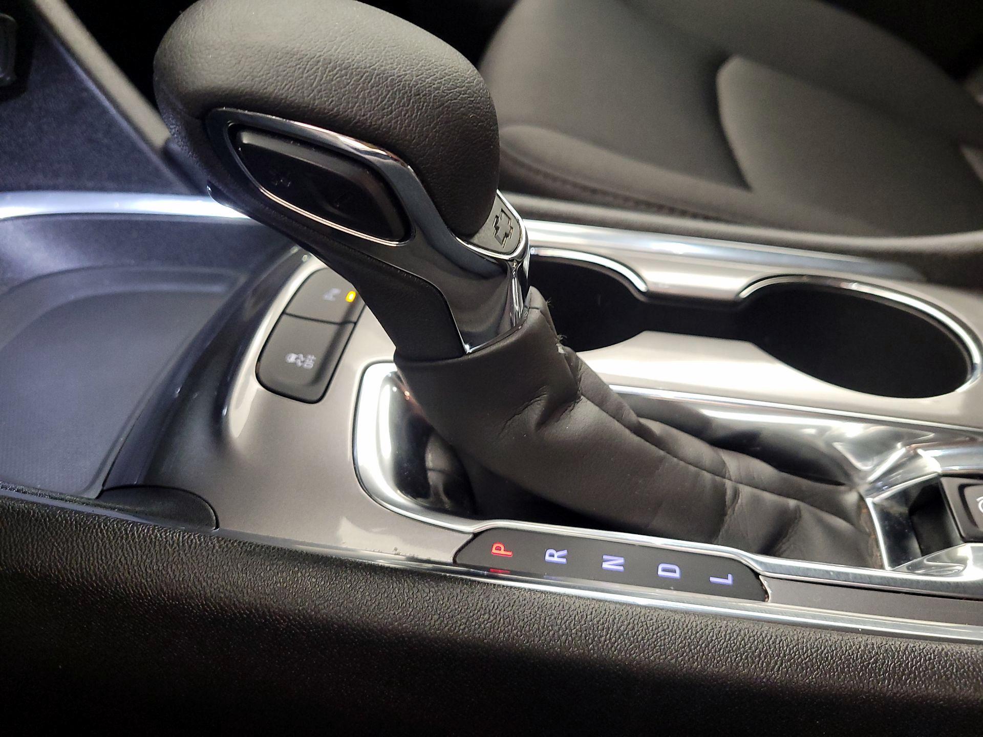 Thumbnail: 2024 Chevrolet Malibu - 17