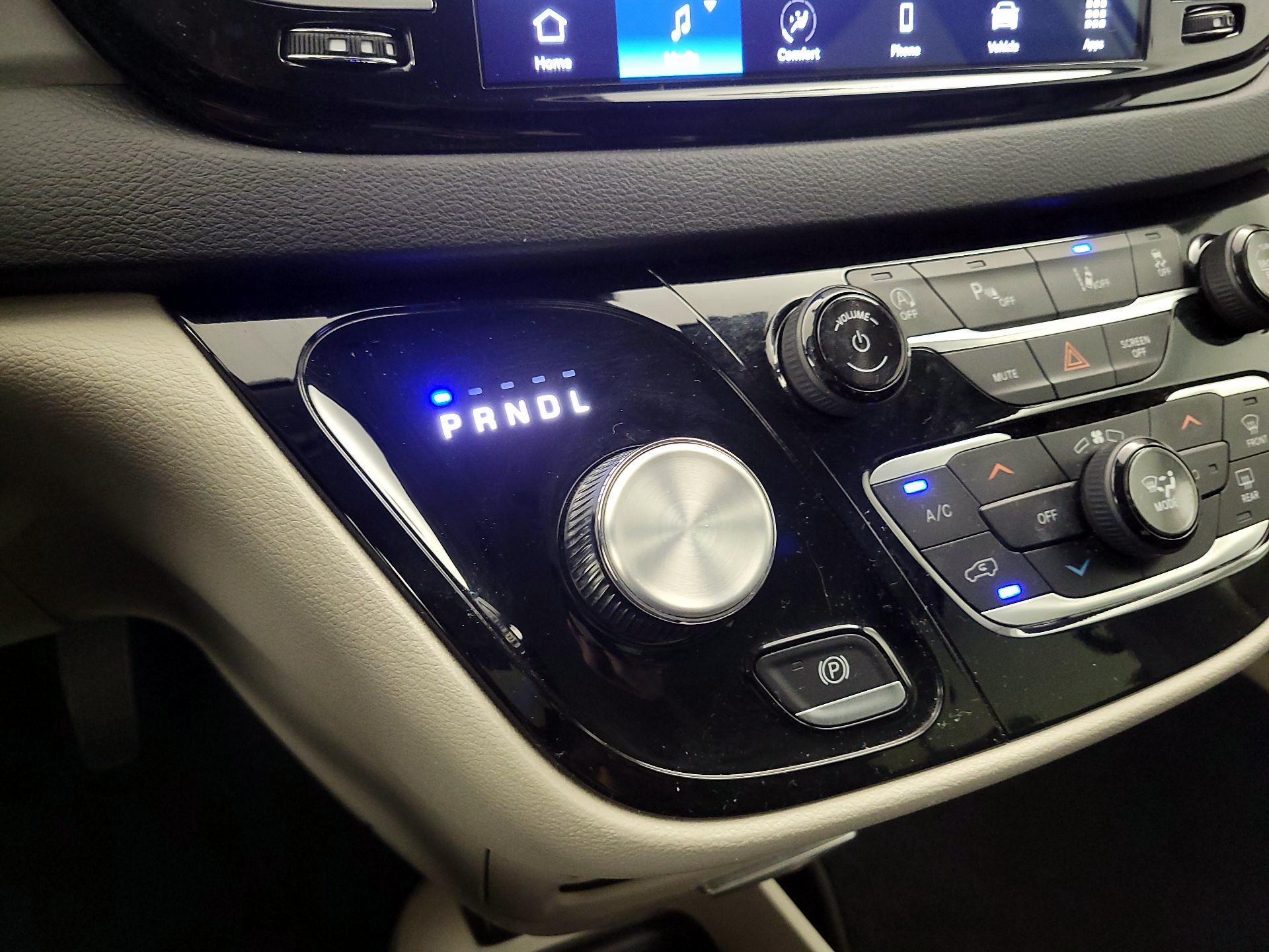 Thumbnail: 2024 Chrysler Pacifica - 17