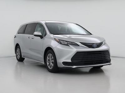2024 Toyota Sienna Hybrid LE