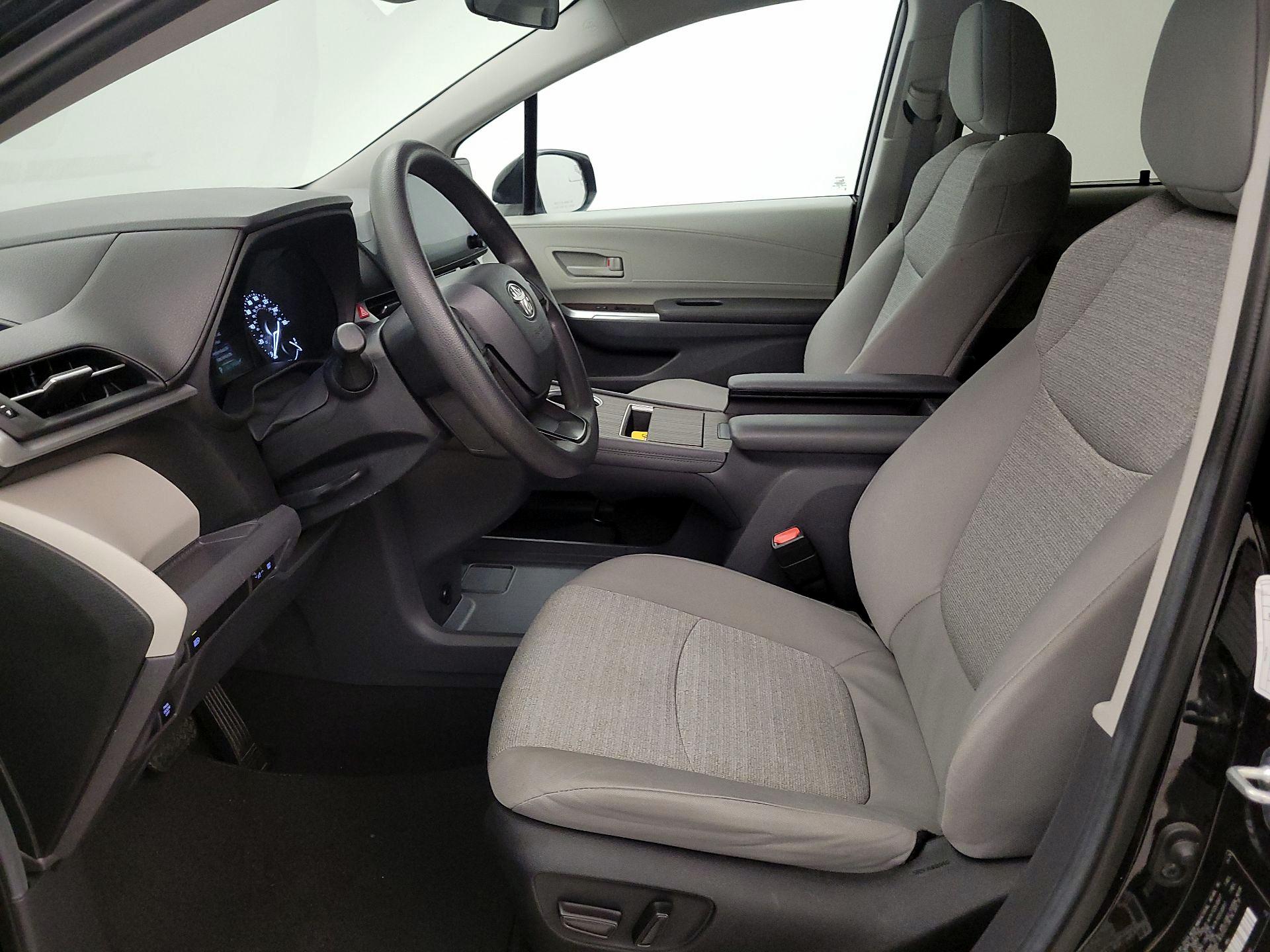 Thumbnail: 2024 Toyota Sienna - 11